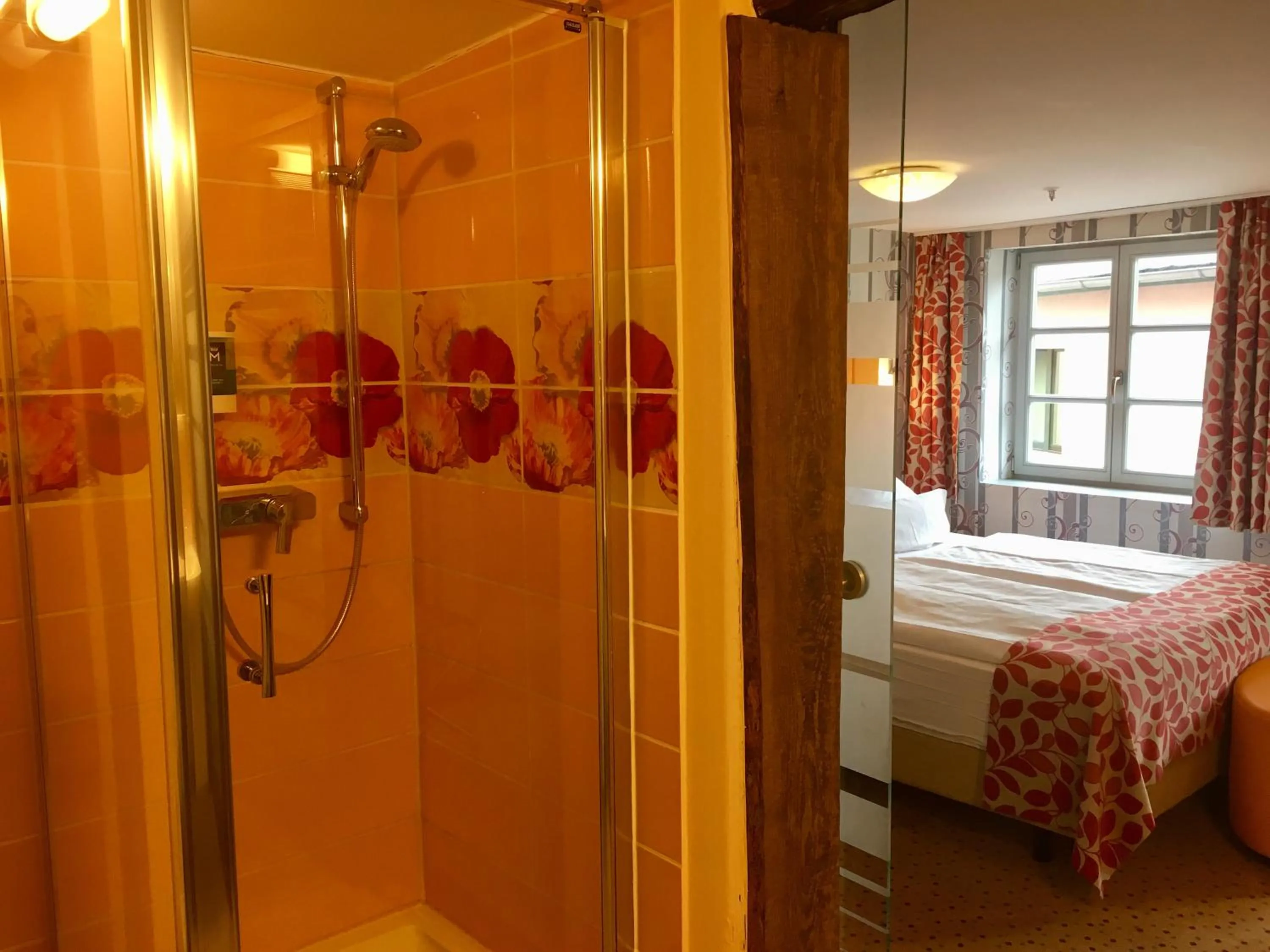 Bathroom, Bed in Märchenhotel