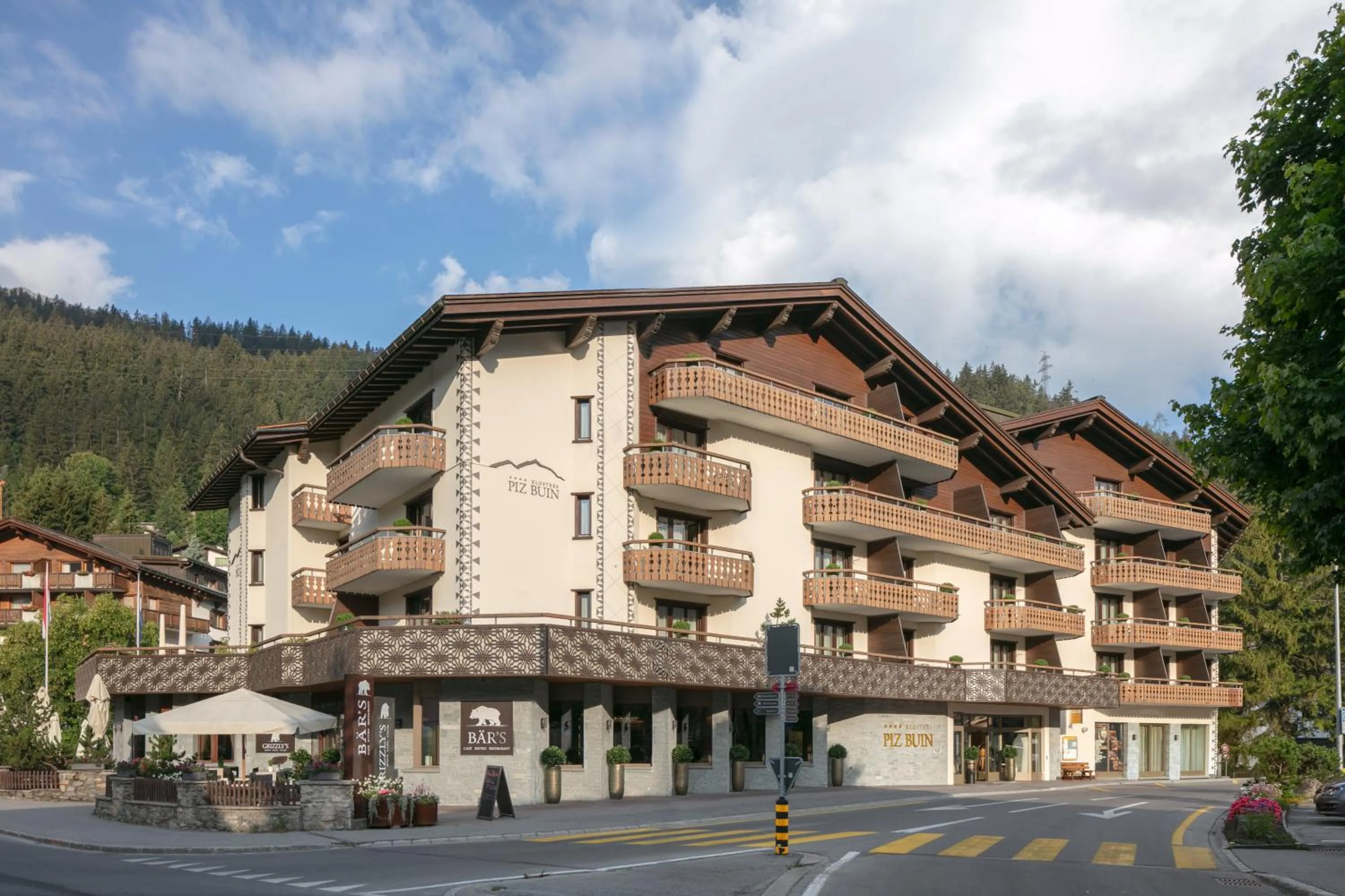 Facade/entrance in Hotel Piz Buin Klosters