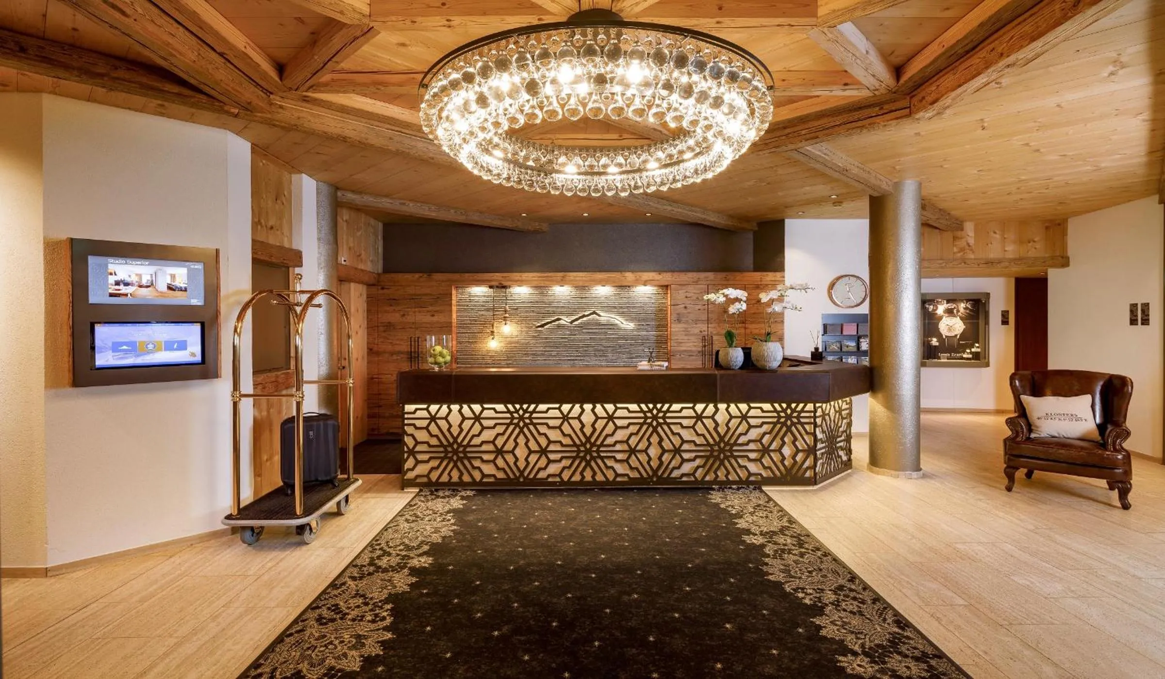 Lobby or reception in Hotel Piz Buin Klosters