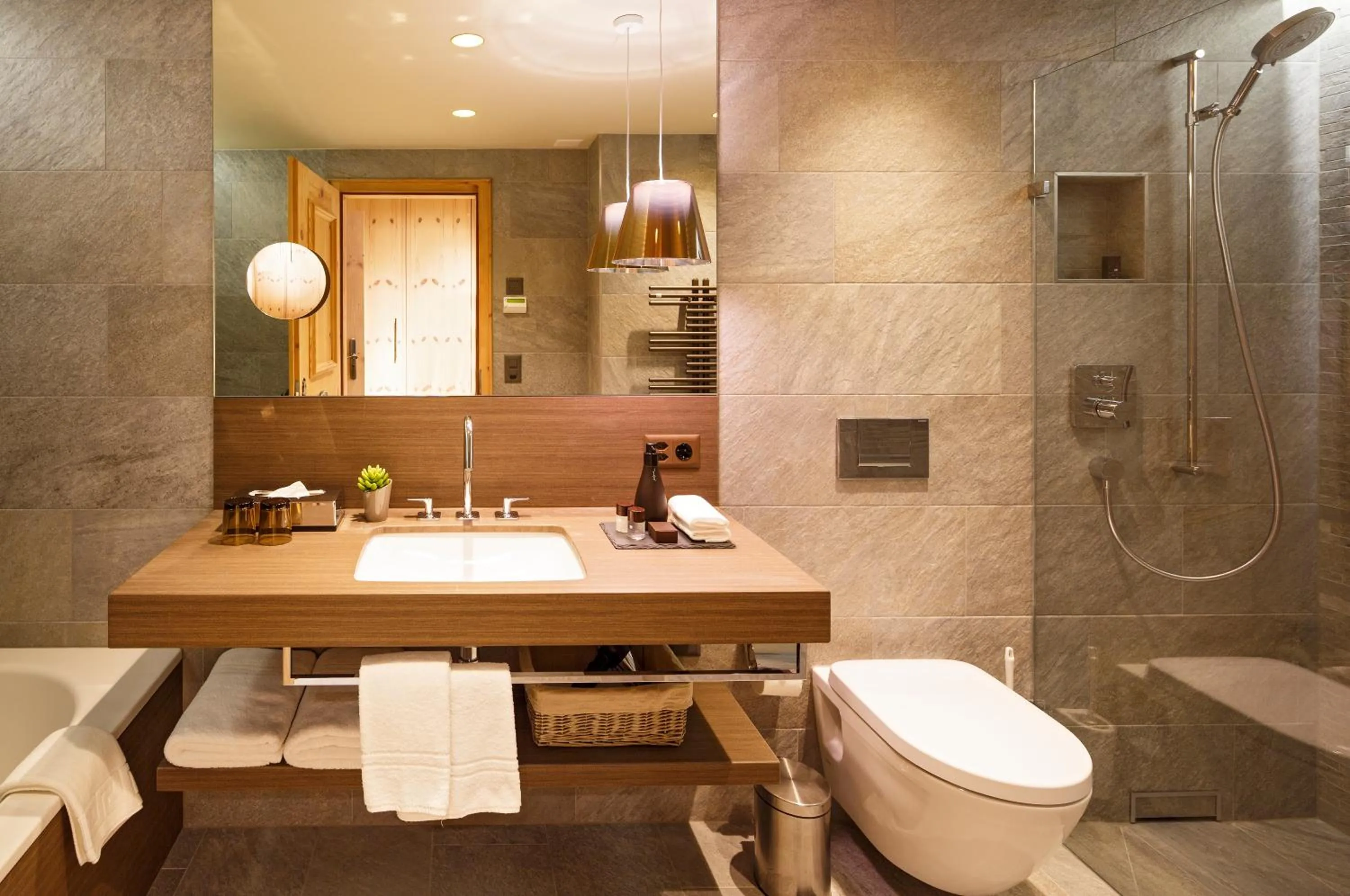 Shower in Hotel Piz Buin Klosters