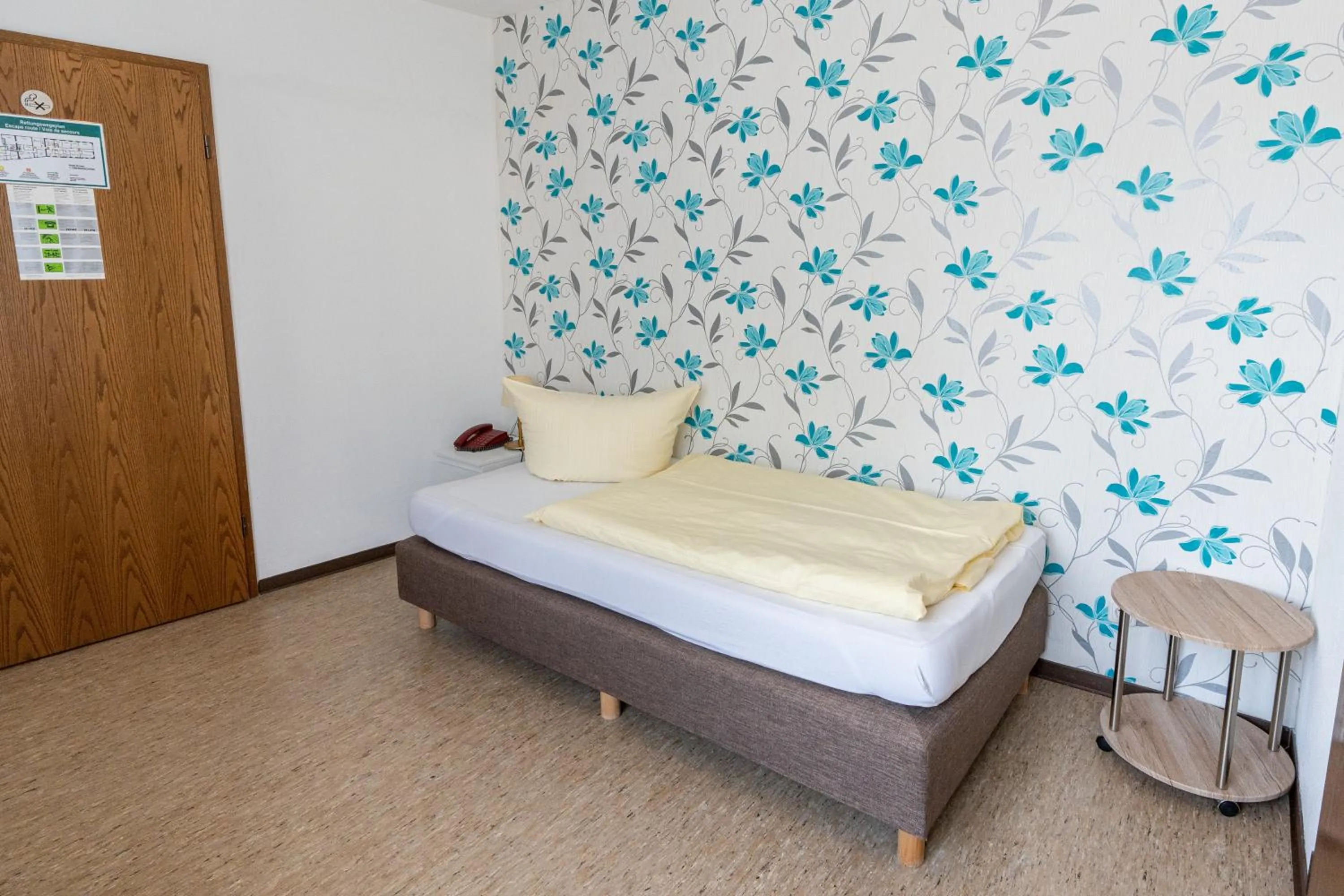 Bed in Hotel Krone Rüdesheim