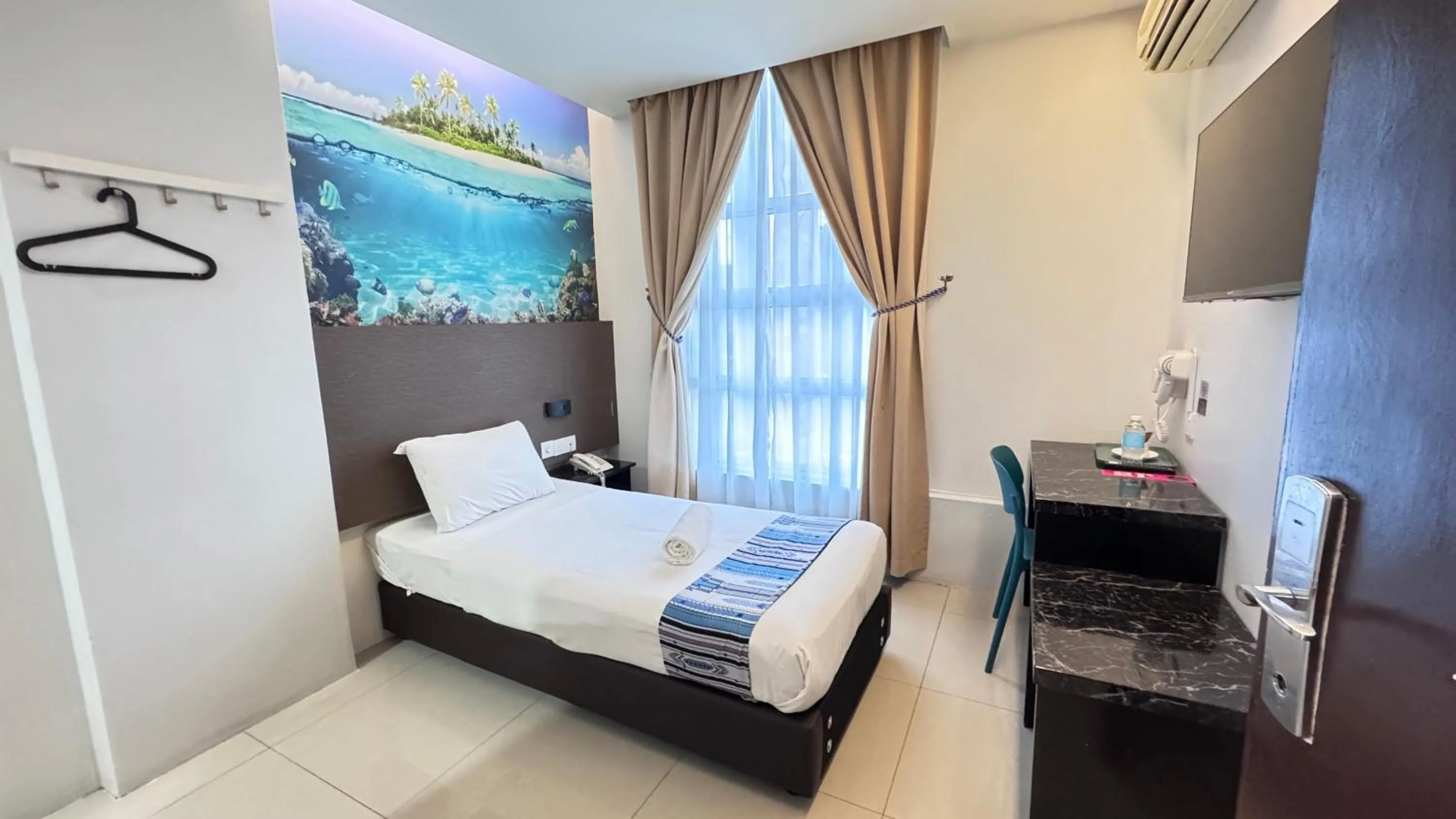 Bed in Best View Hotel Puchong