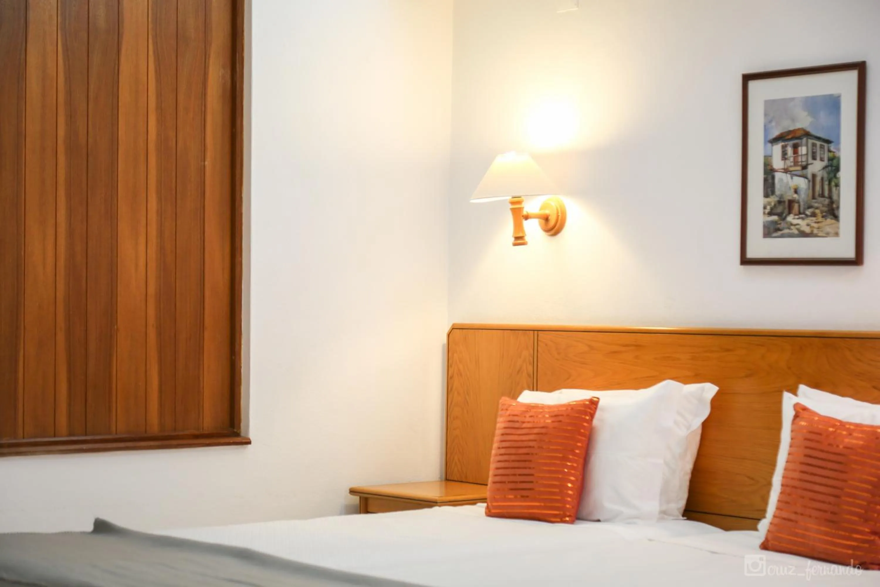 Shower, Bed in Hotel Pantanha Nature & Fitness