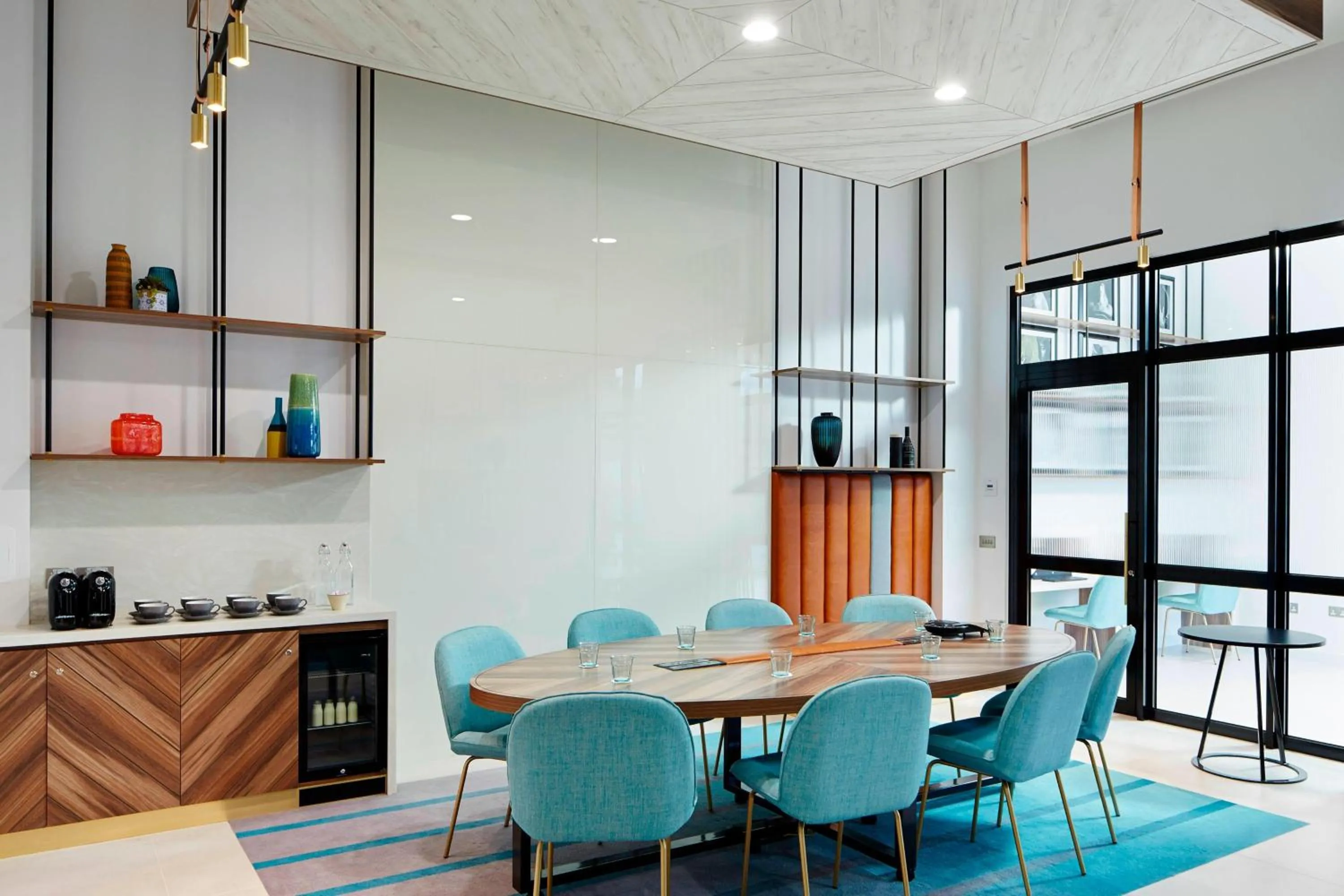 Meeting/conference room in Courtyard by Marriott Luton Airport