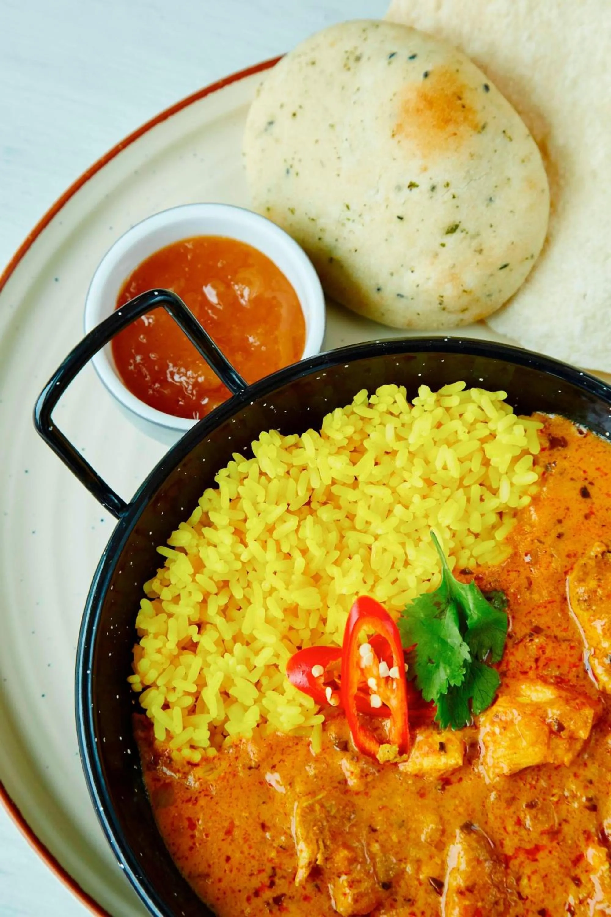 Lounge or bar in Courtyard by Marriott Luton Airport