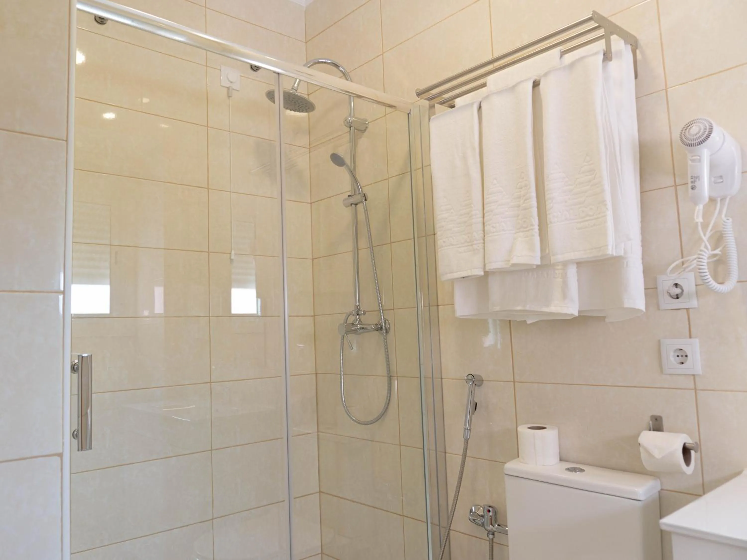 Toilet in Residencial do Areeiro