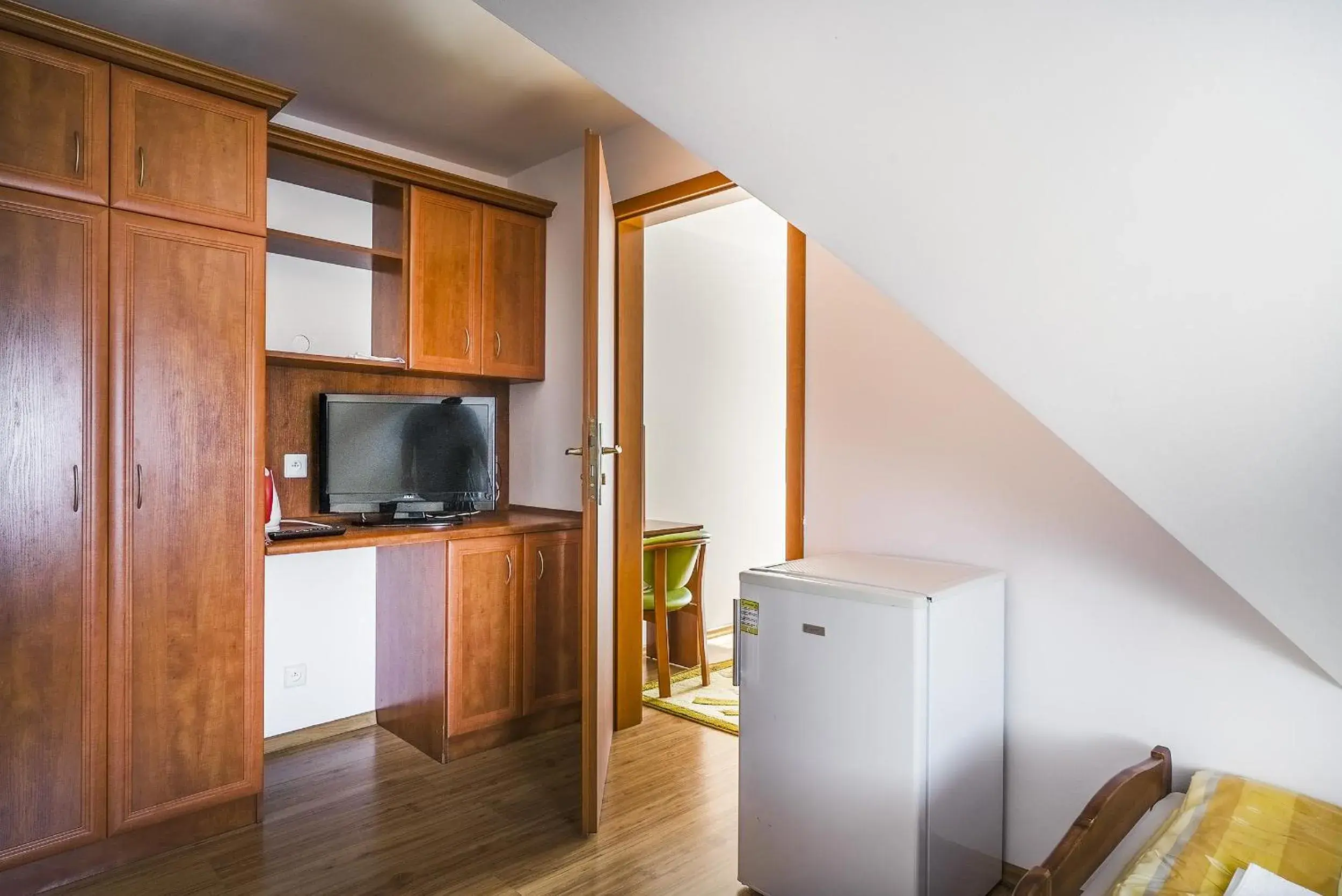 Willa Aleksander Willa Aleksander