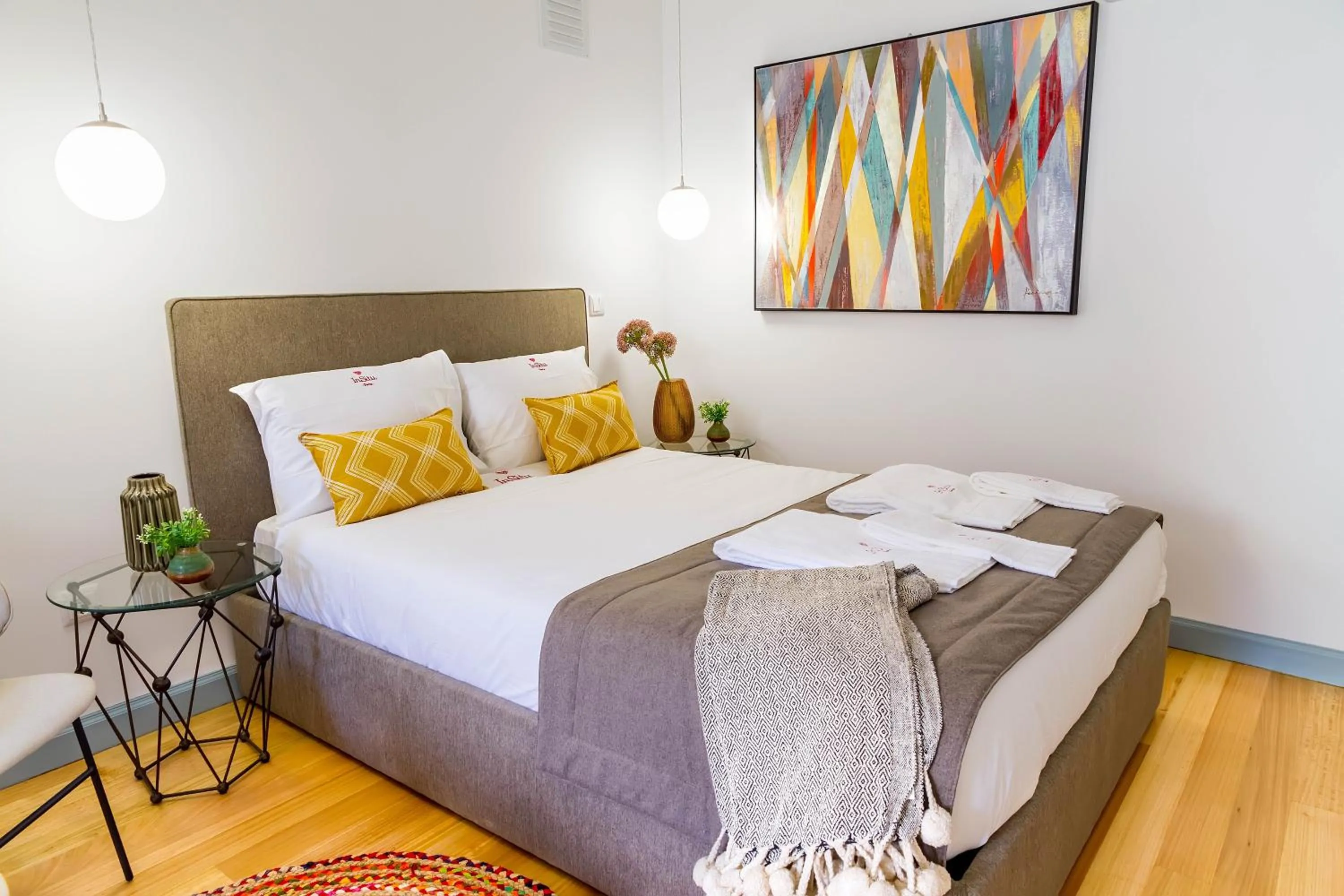 Bed in Formosa 168 by Guestify