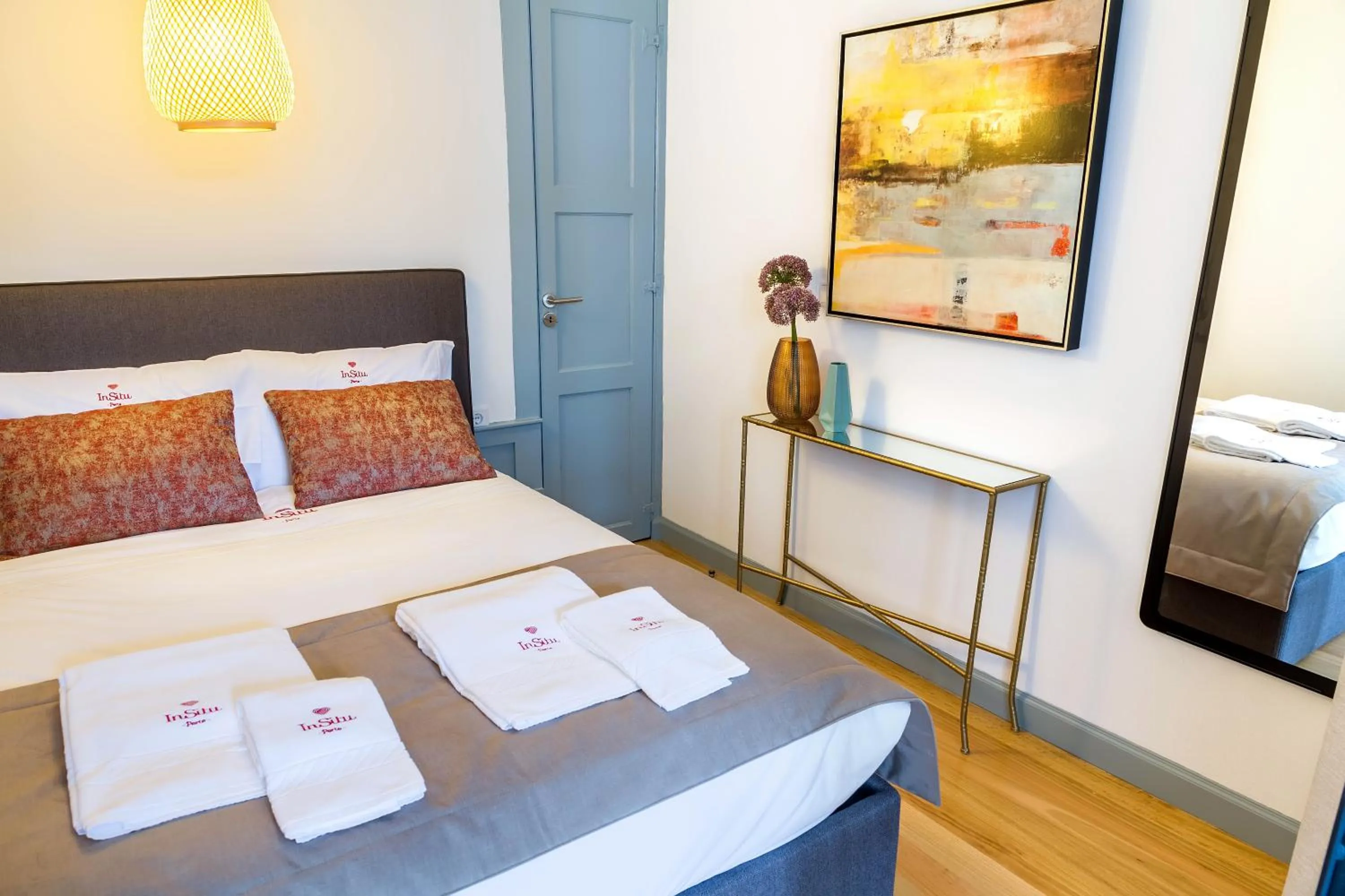 Bed in Formosa 168 by Guestify