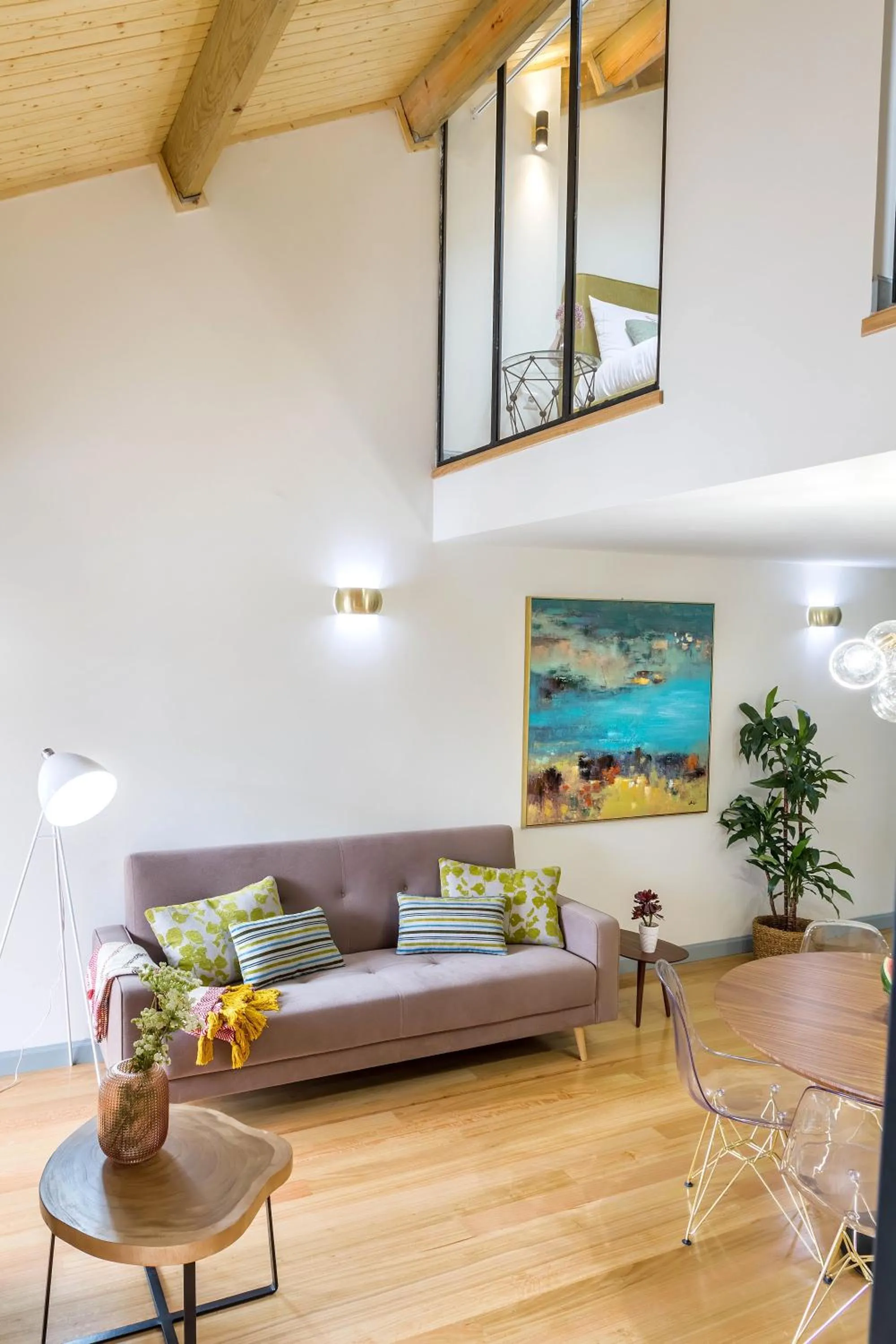 Bed in Formosa 168 by Guestify