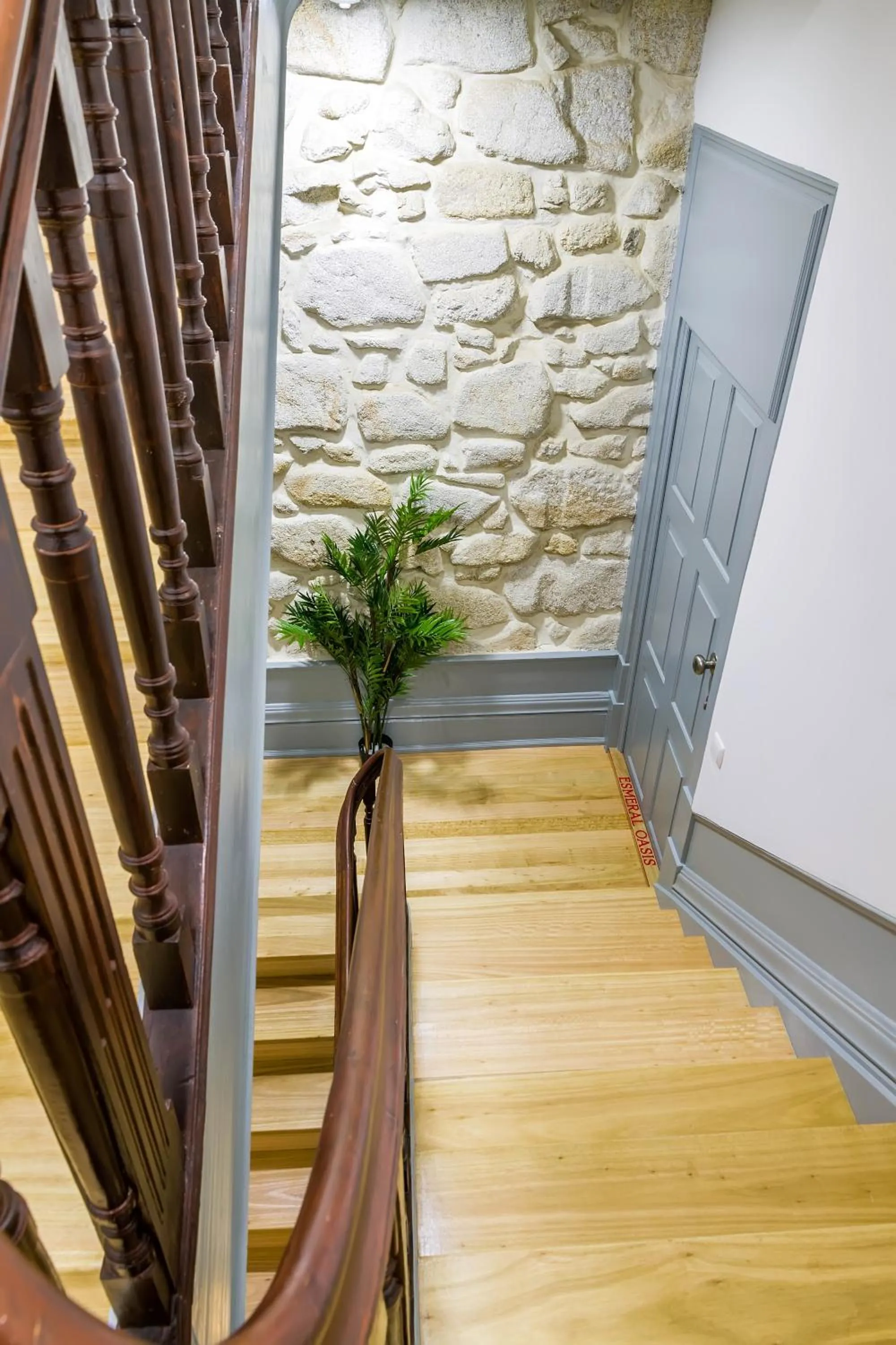 Facade/entrance in Formosa 168 by Guestify