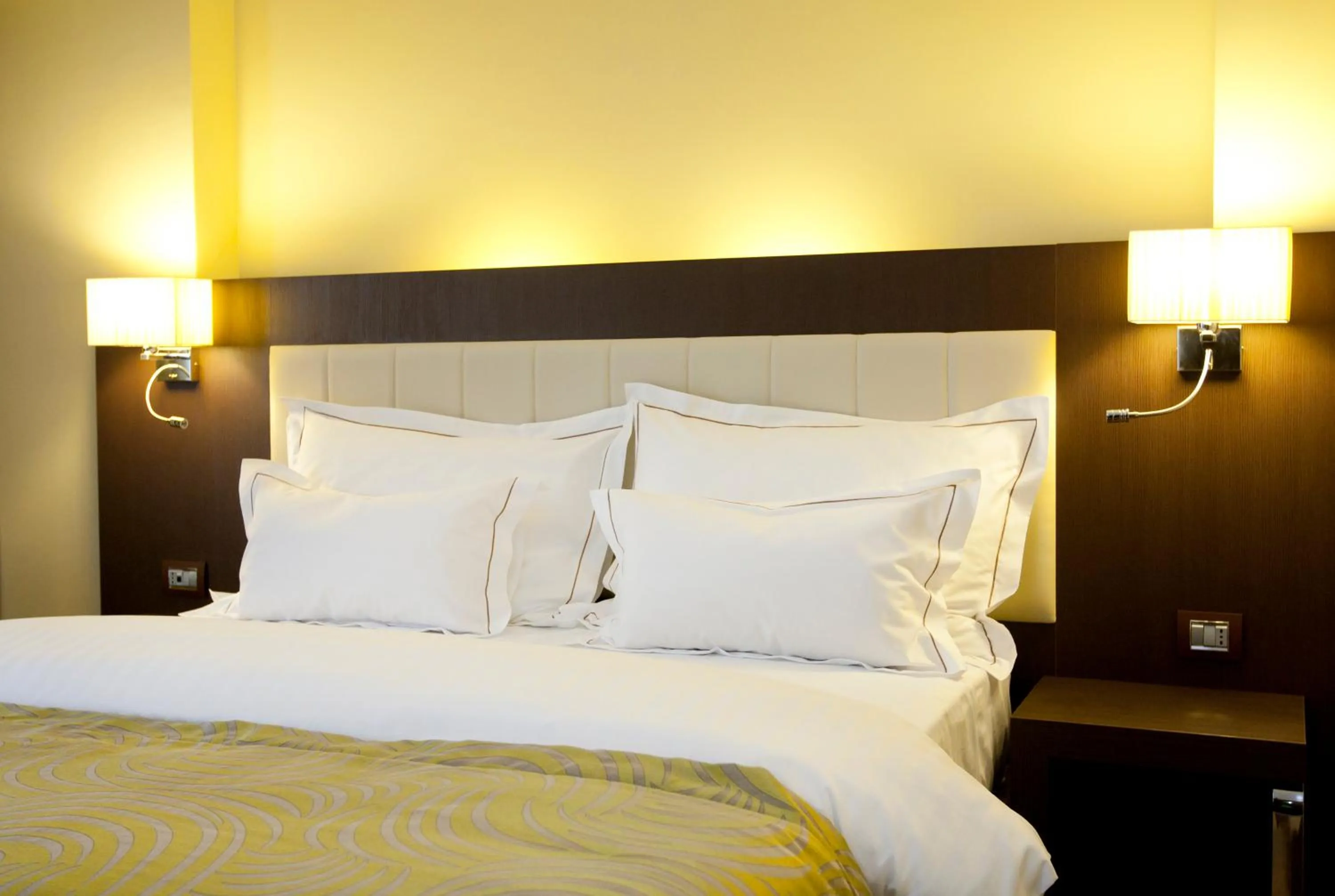 Bed in Hotel Pietroasa