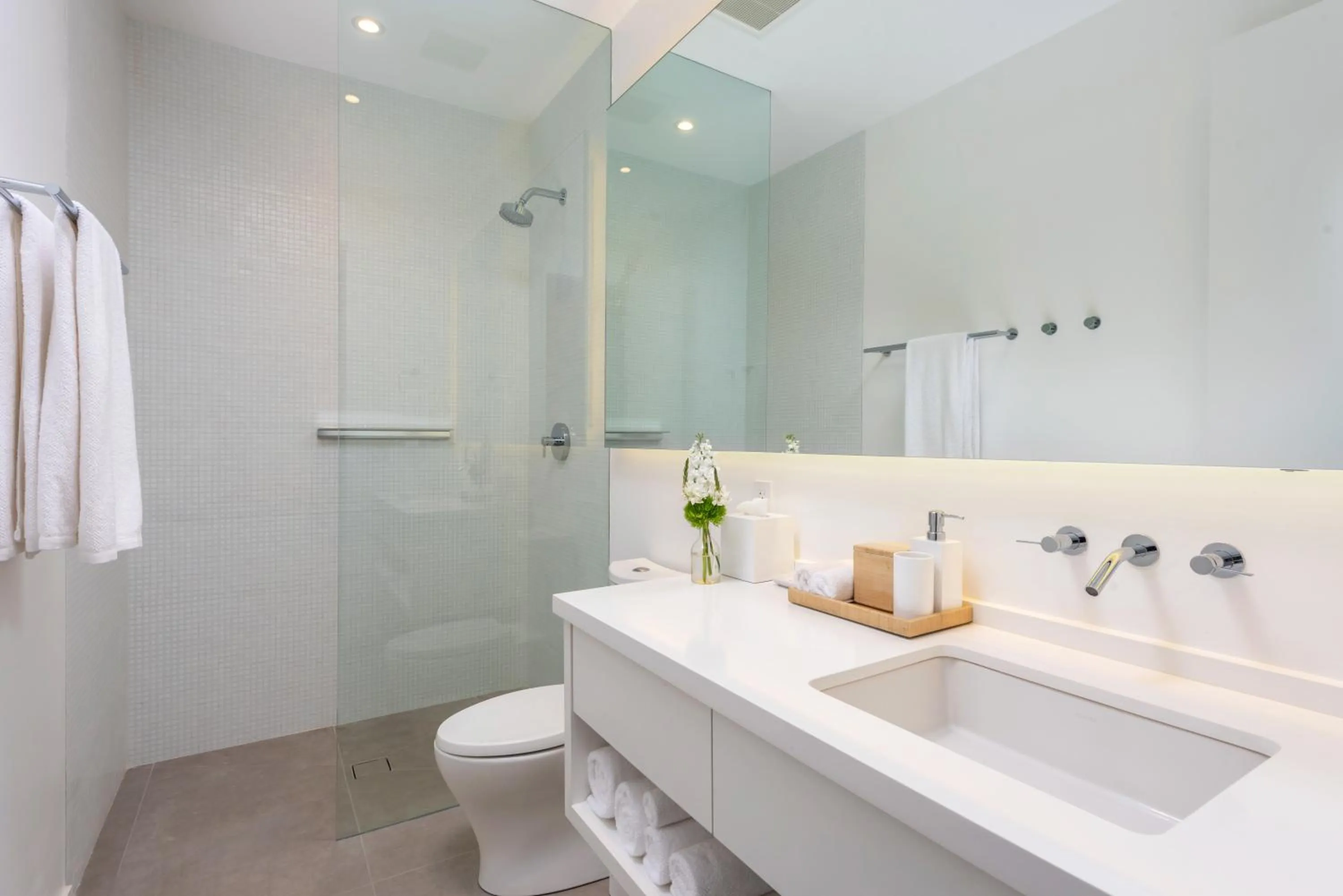 Shower in Beach Enclave