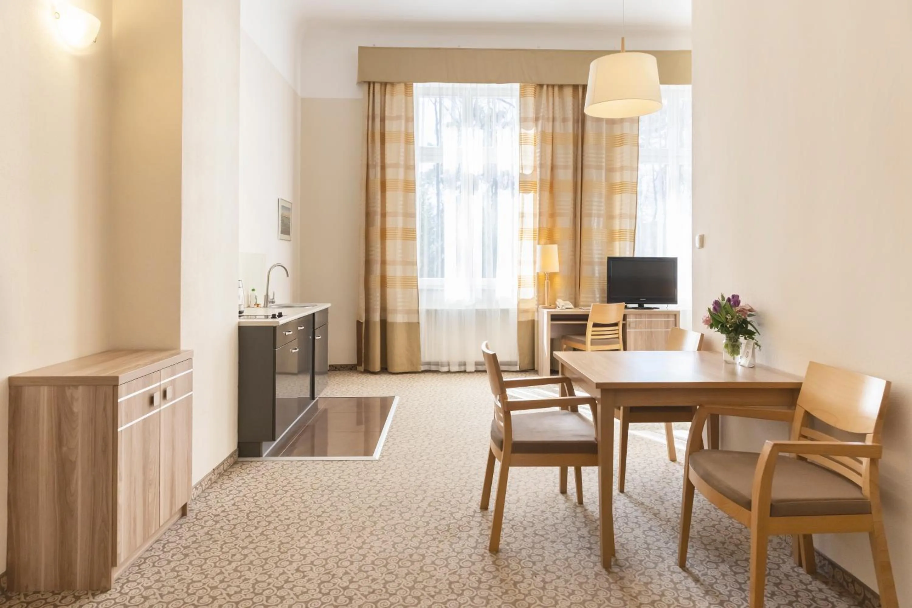 Seating area in Hotel Cesarskie Ogrody