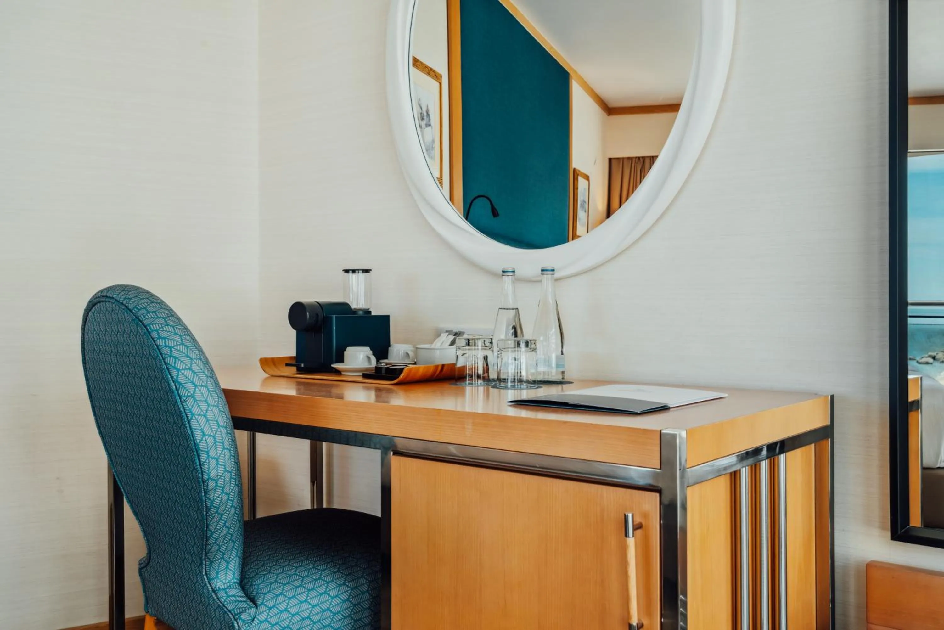 Coffee/tea facilities in Sesimbra Oceanfront Hotel - Preferred Hotels and Resorts