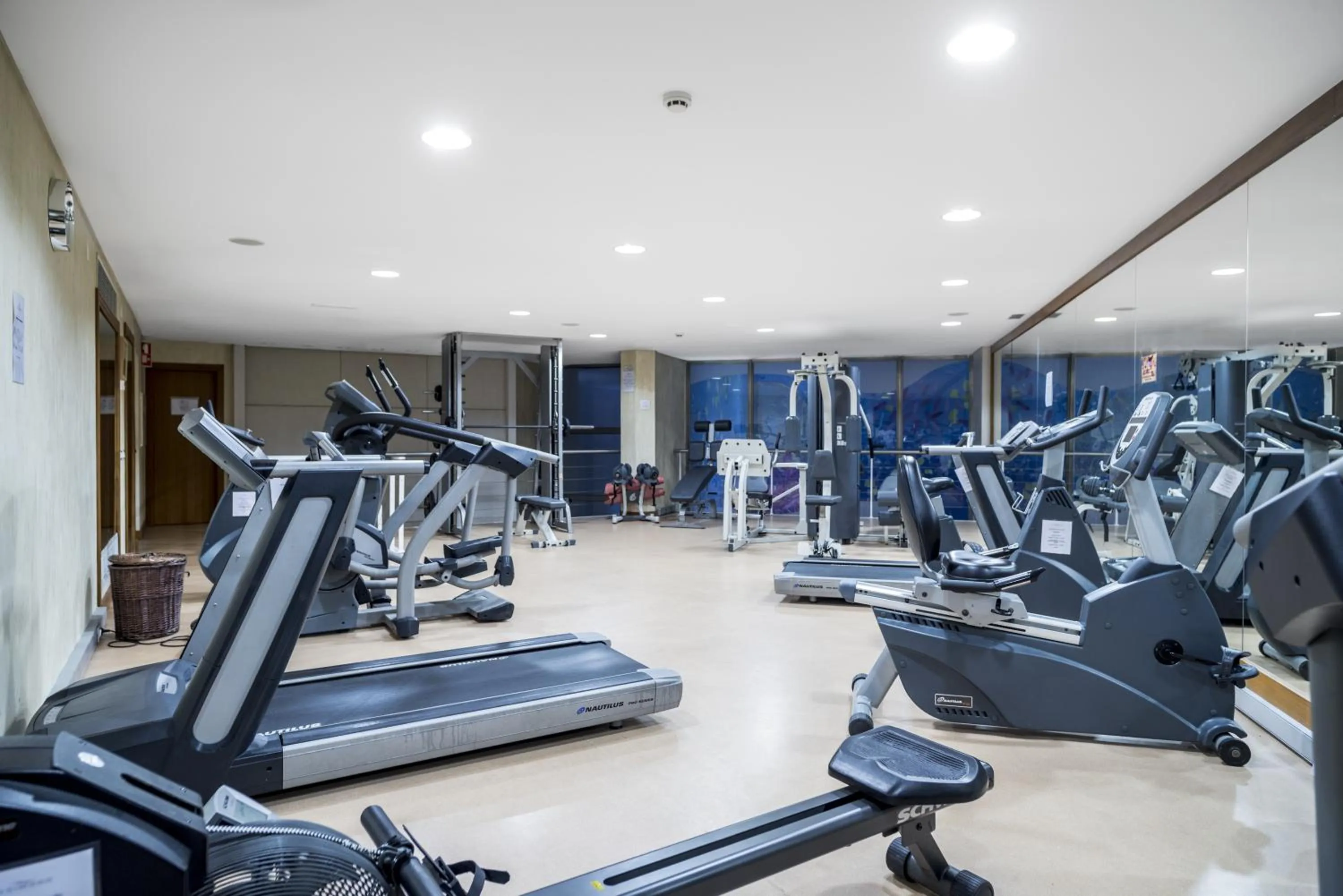 People in Sesimbra Oceanfront Hotel - Preferred Hotels and Resorts