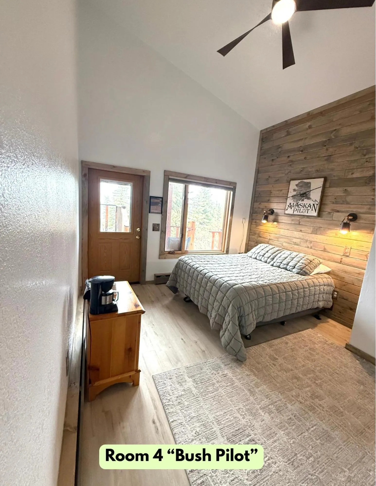 Bed in Lake Louise Lodge, Alaska