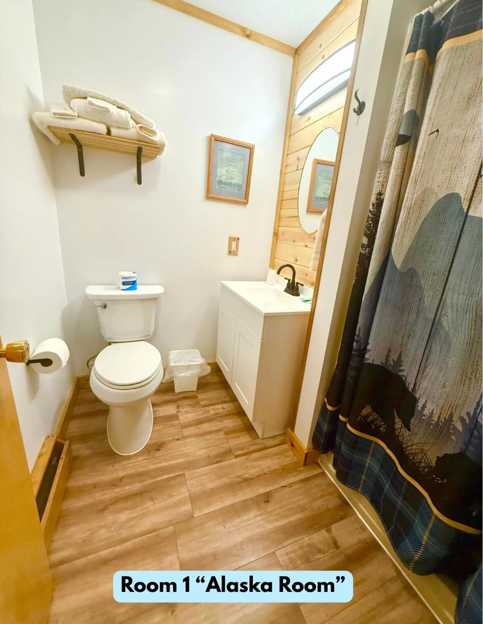 Lake Louise Lodge, Alaska