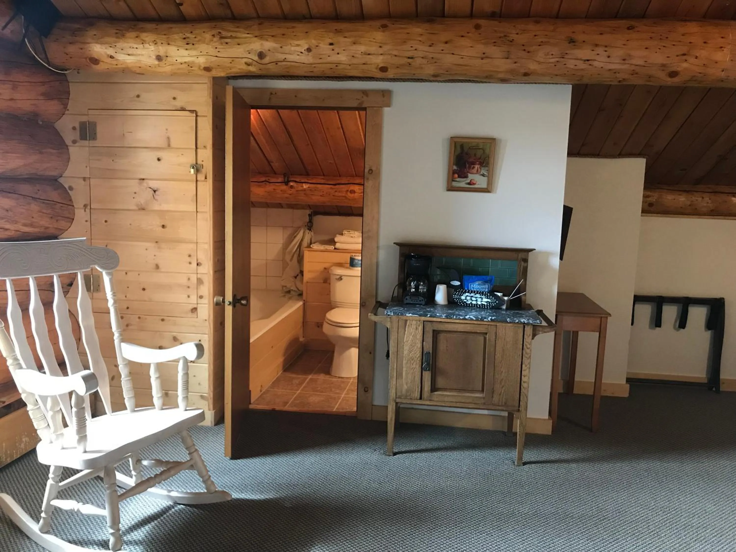 Lake Louise Lodge, Alaska