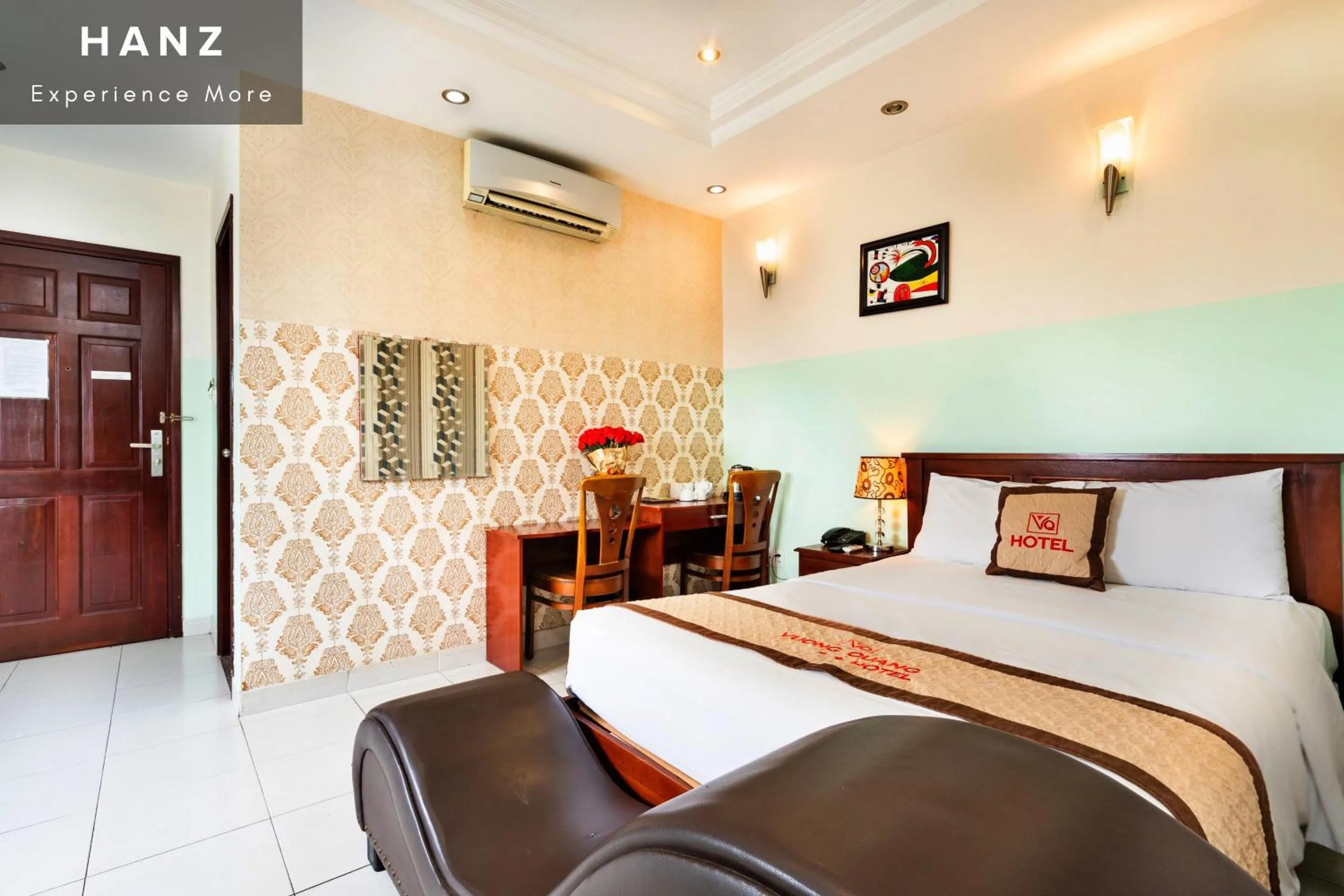 Superior Queen Room in HANZ Vuong Quang Hotel