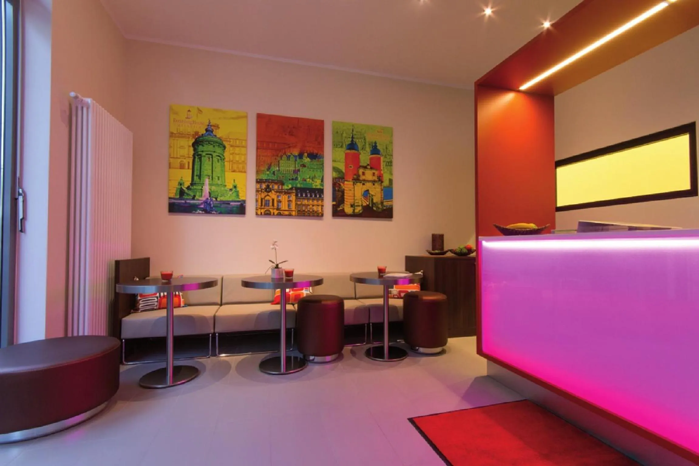 Lobby or reception in BoardingHouse Mannheim