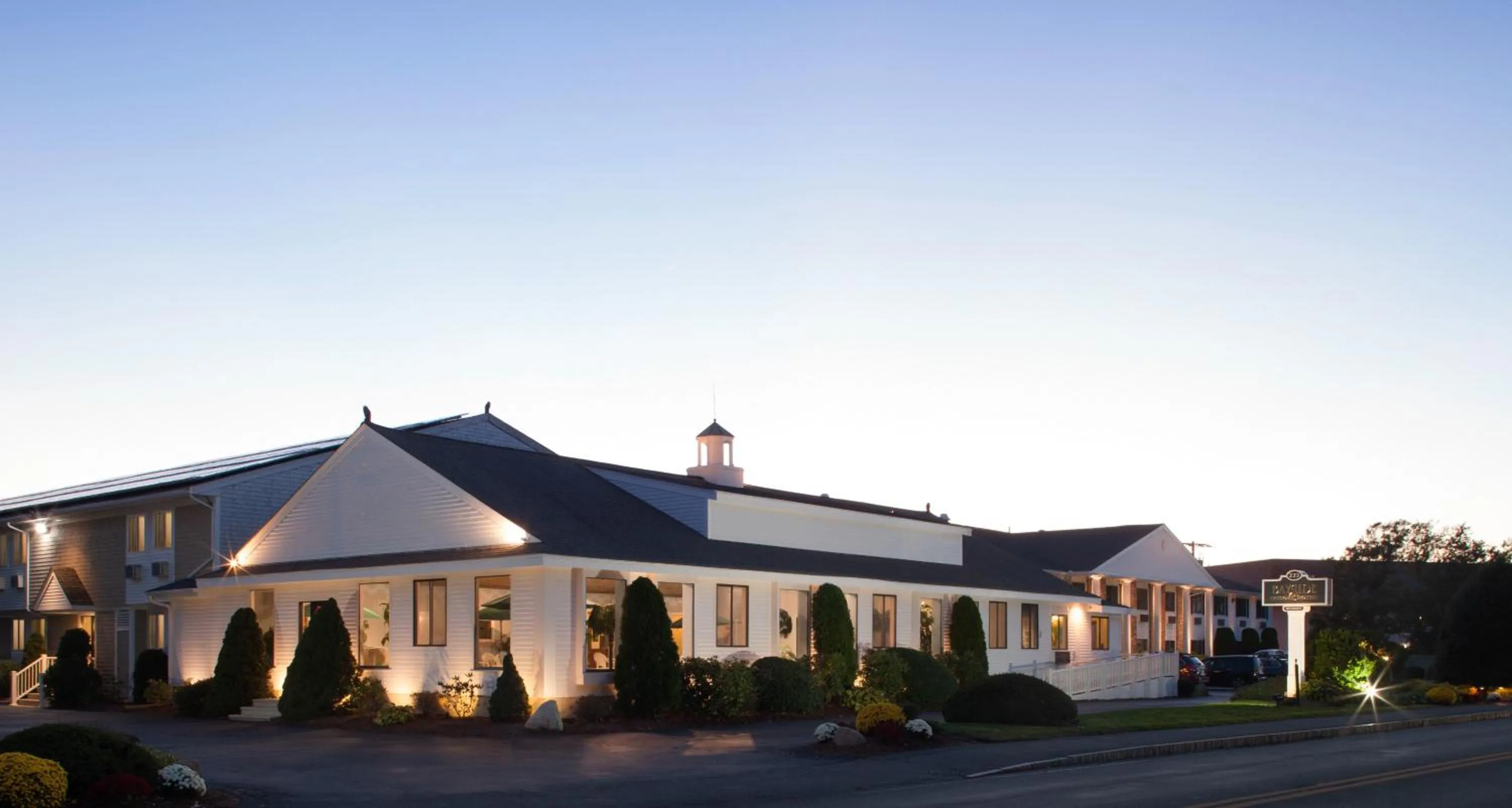 Facade/entrance in Bayside Resort Hotel