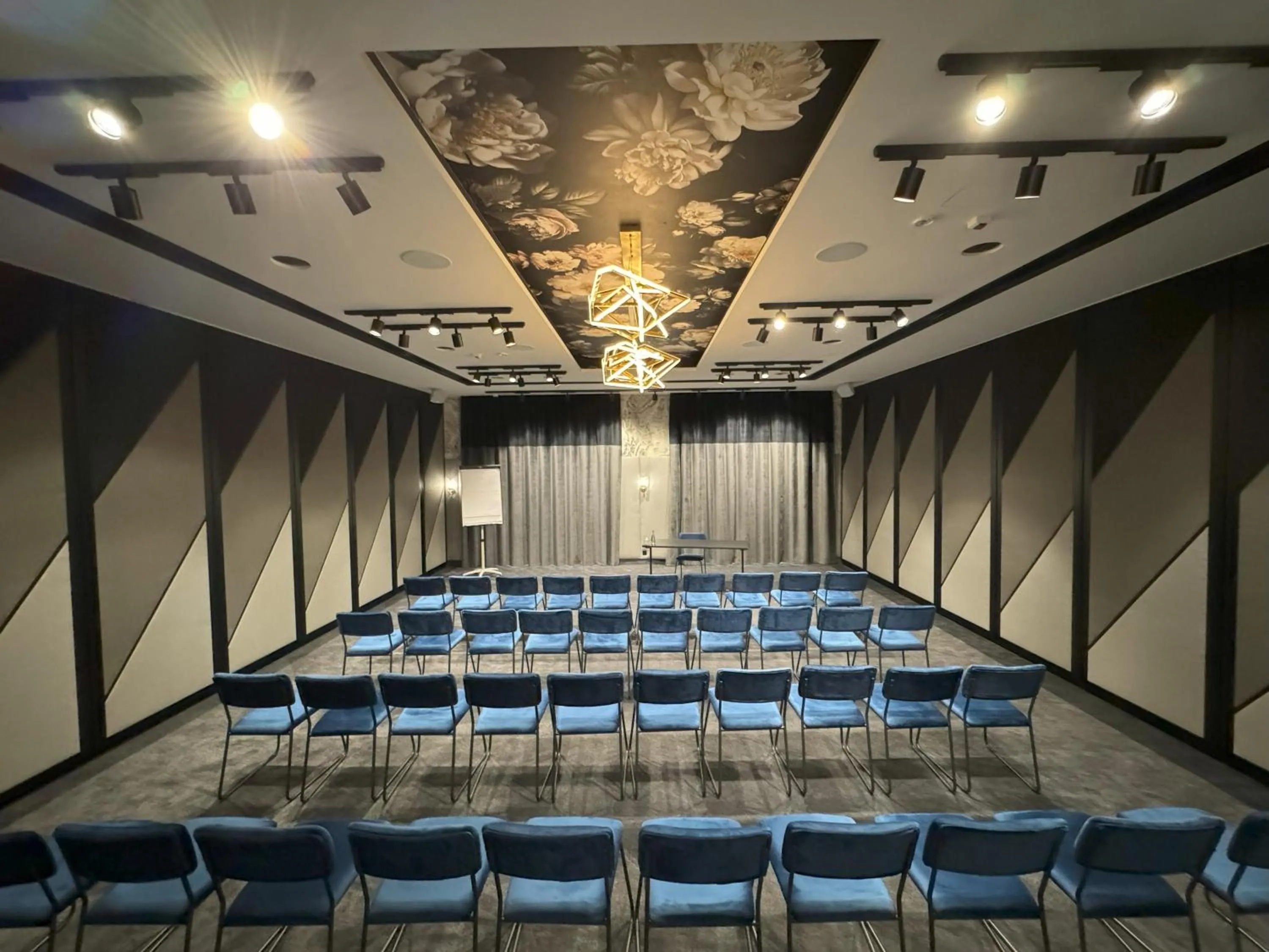 Business facilities in Hotel Moderno Poznań