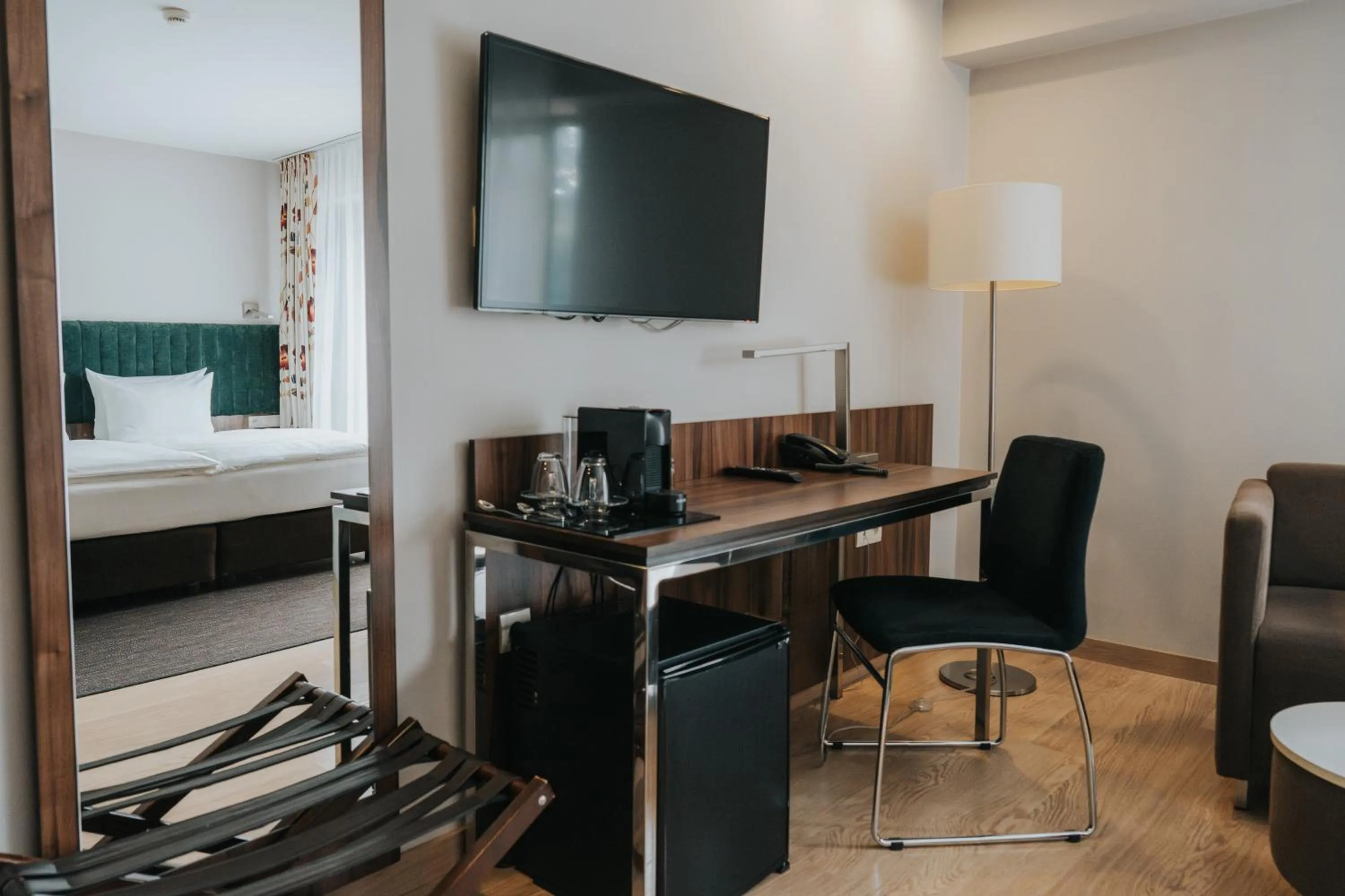 Seating area, Bed in Hotel Moderno Poznań