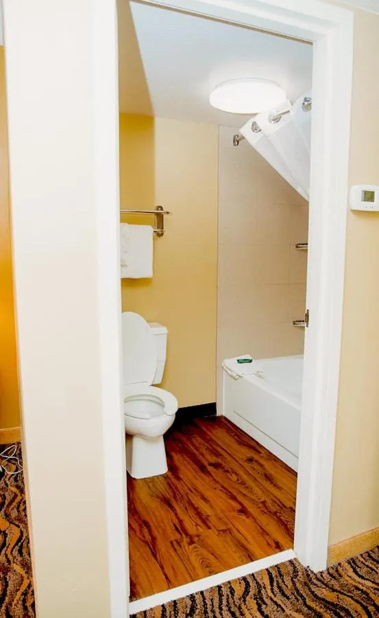 Bathroom in MCM Elegante Hotel & Suites Lubbock