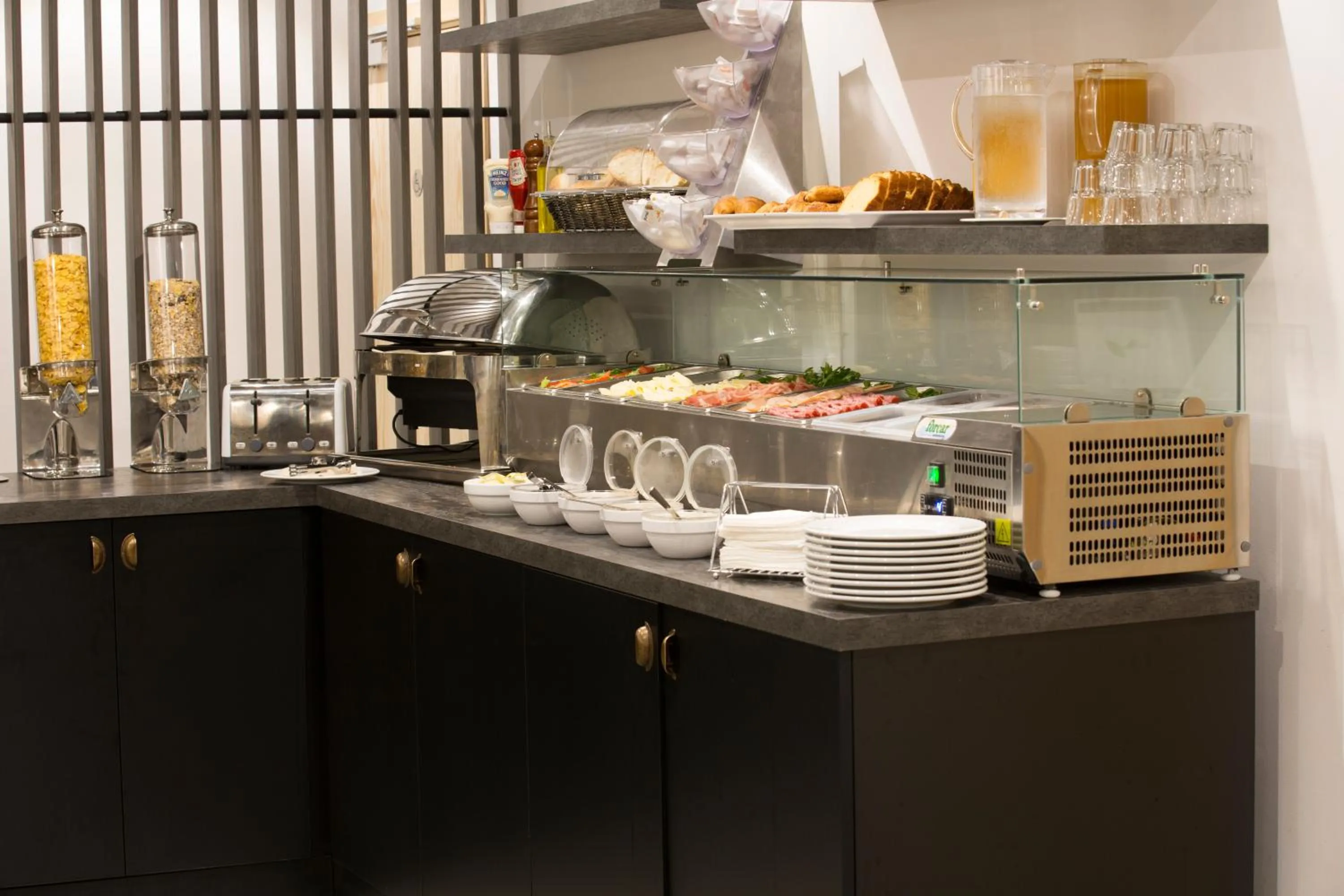 Breakfast in Mr Todd Hotel