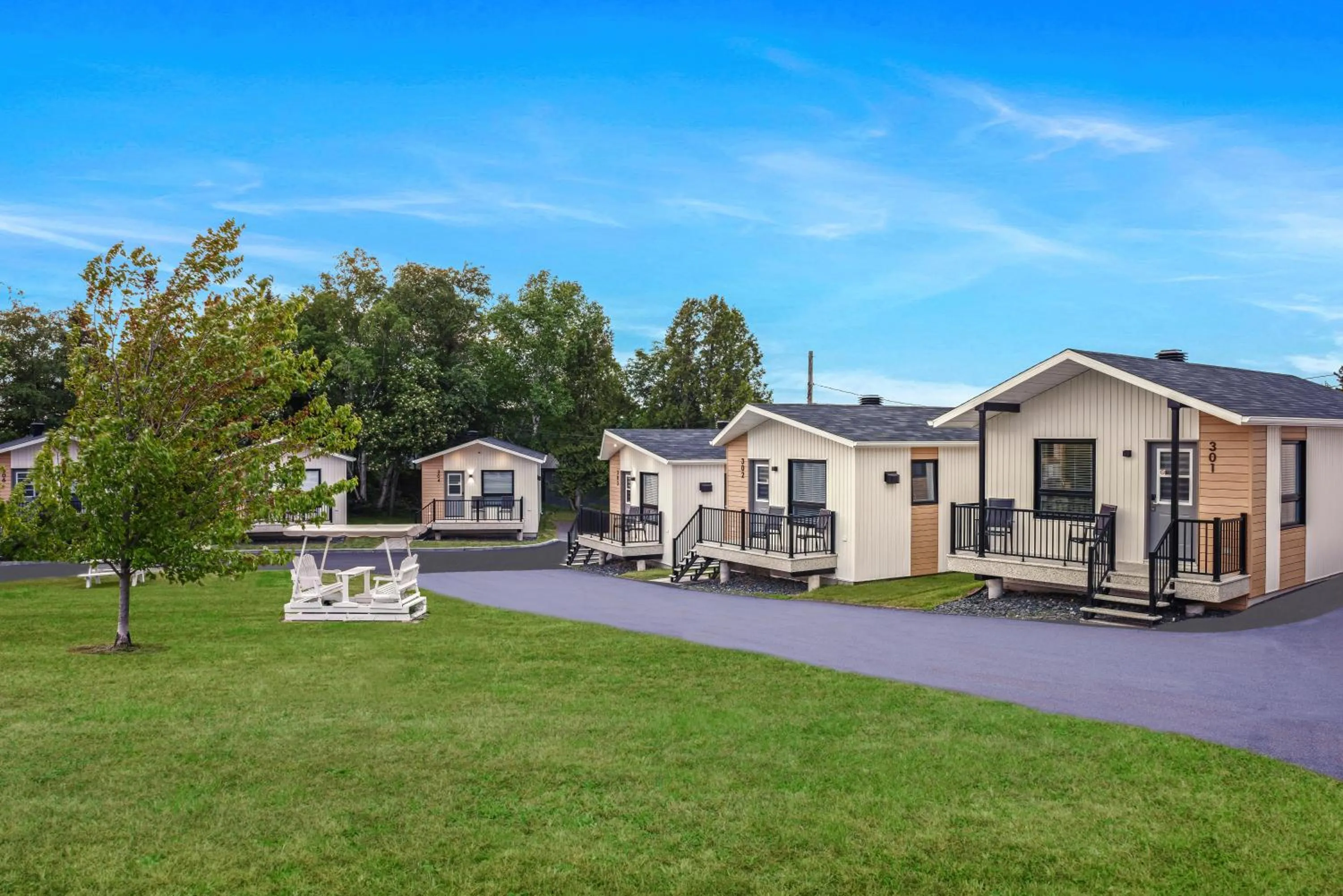 Property building in Days Inn by Wyndham Riviere-Du-Loup