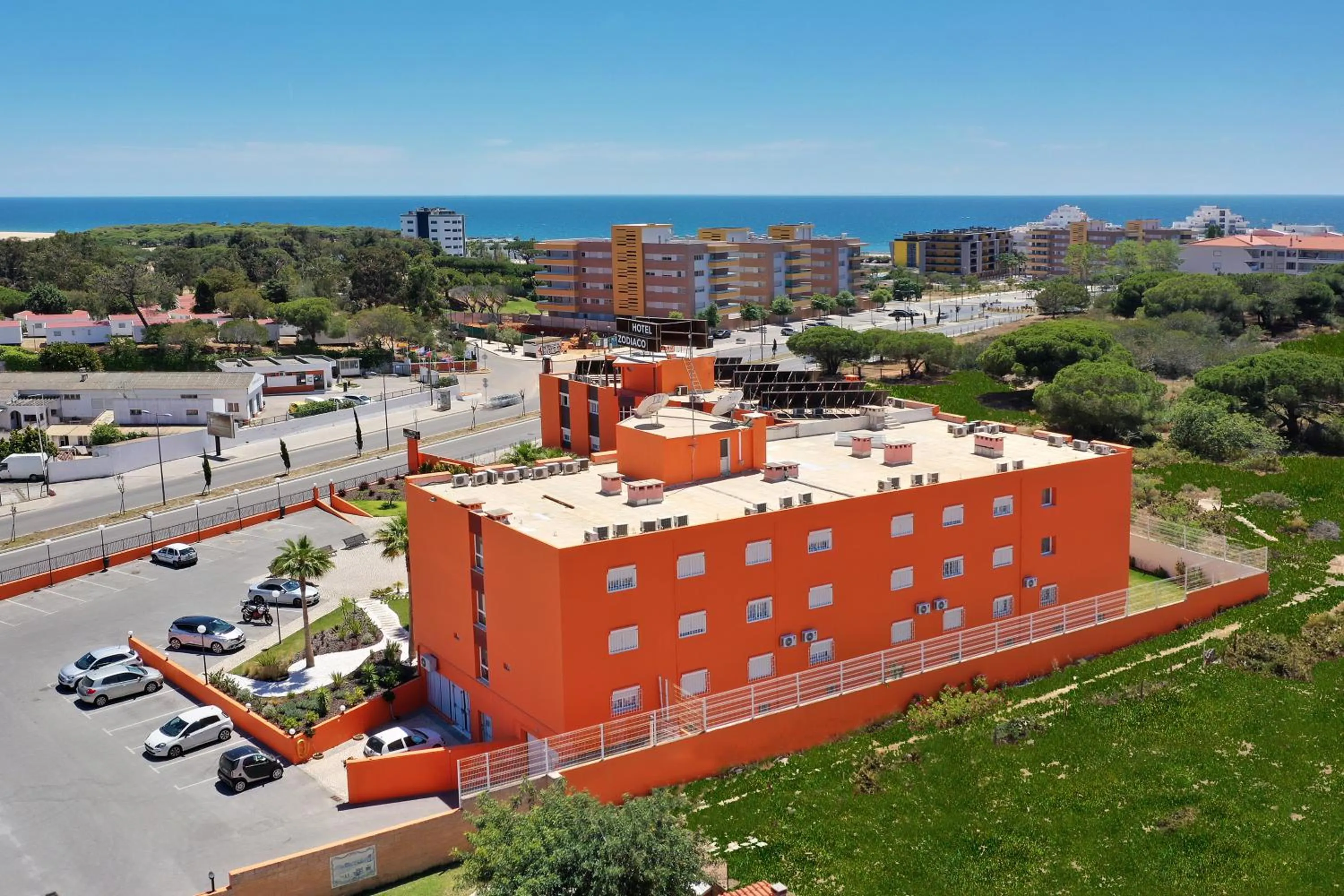 Property building in Zodiaco