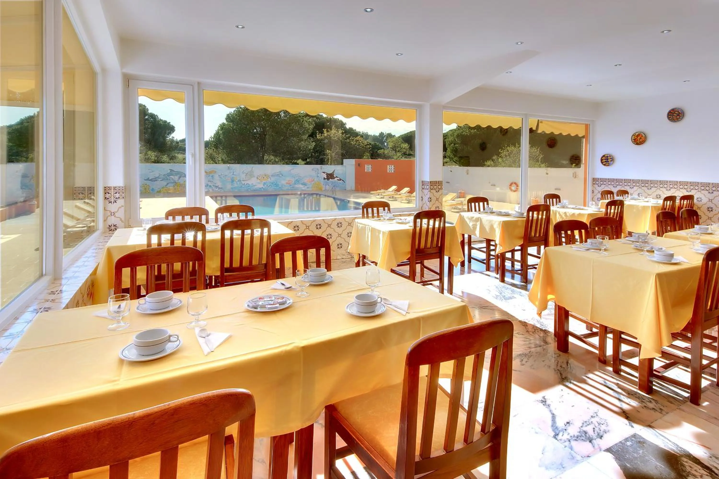 Restaurant/places to eat in Zodiaco