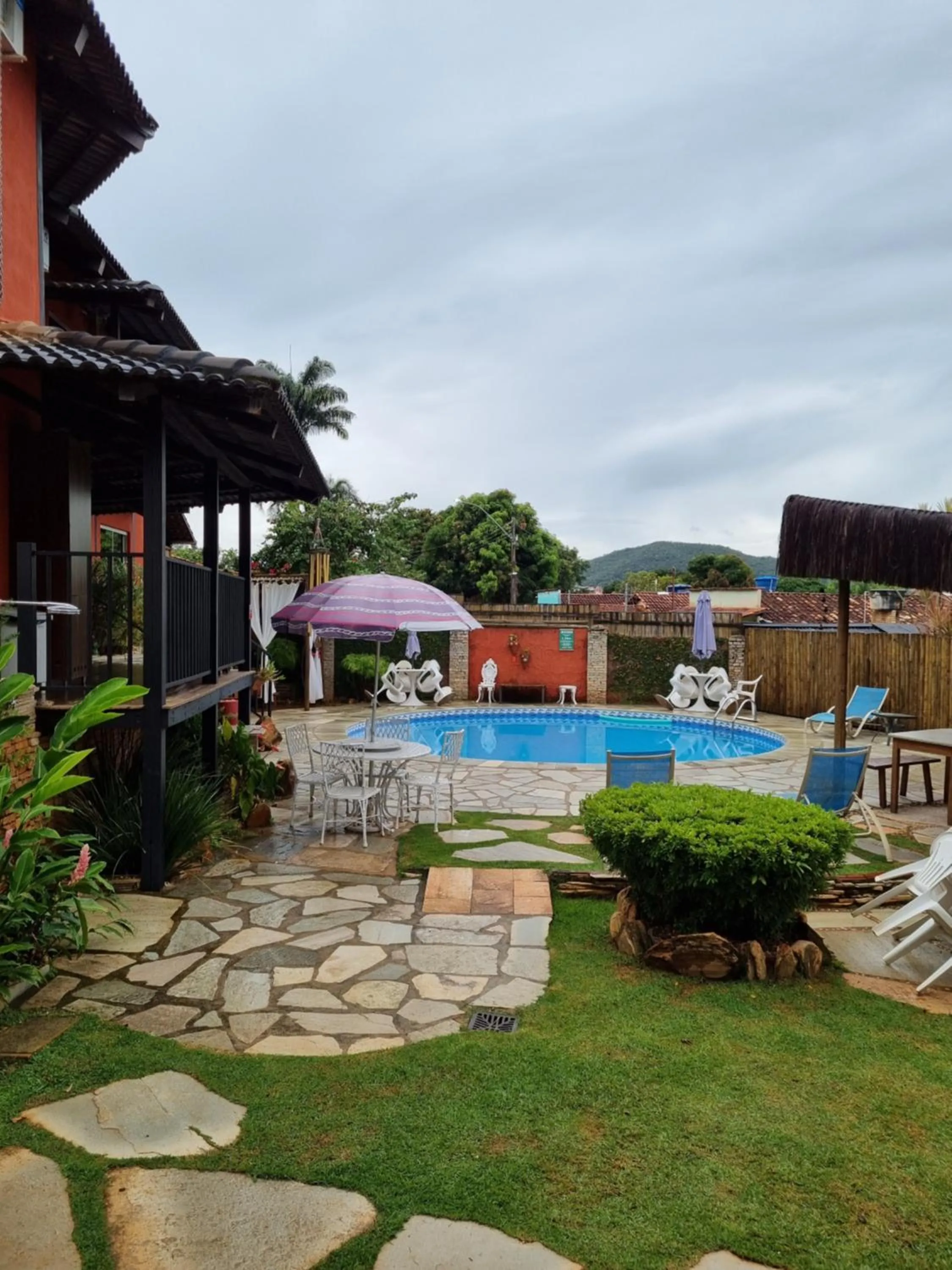 Pool view in Pousada Ikabana