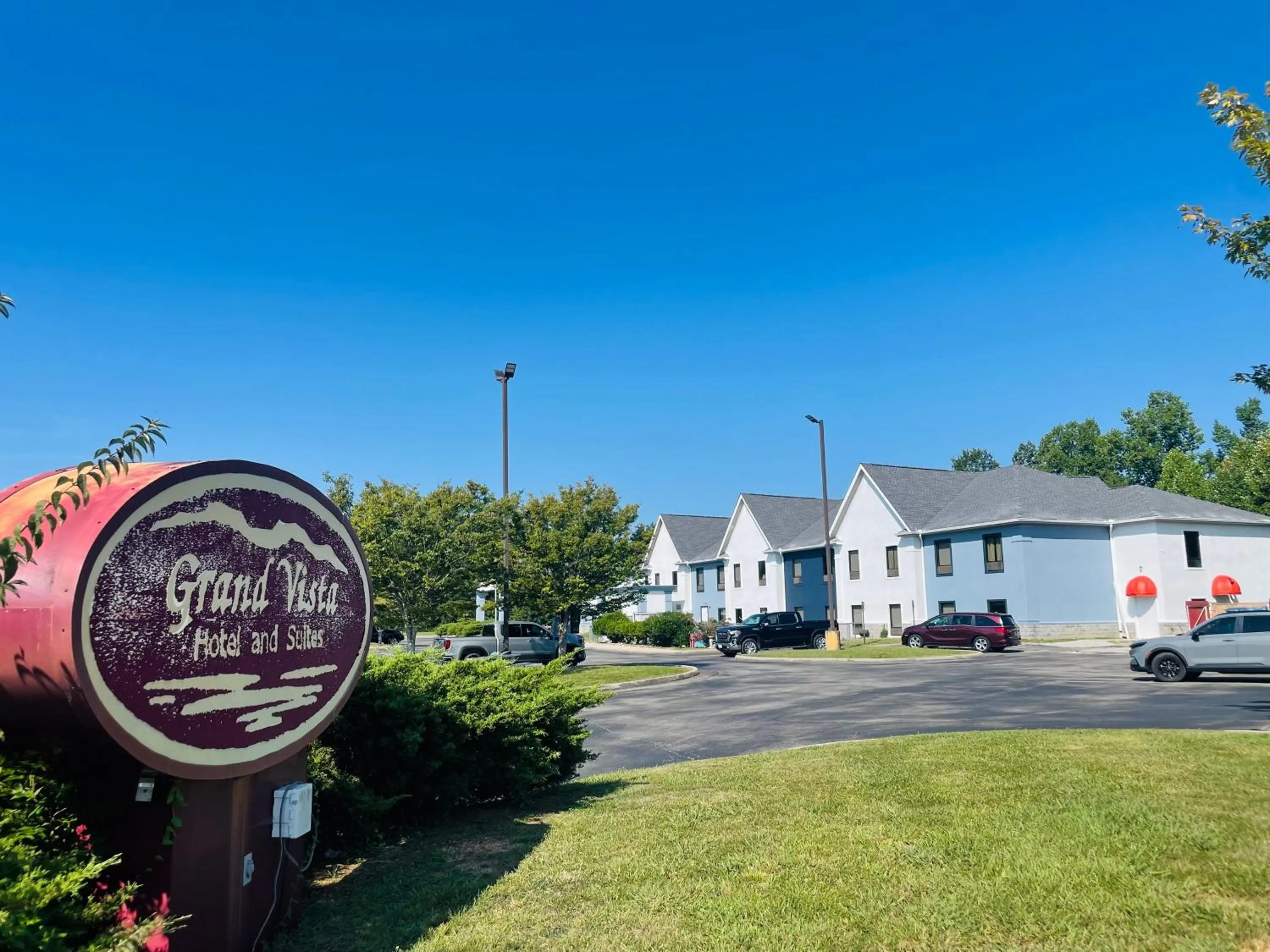 Property building in Grand Vista Hotel & Suites