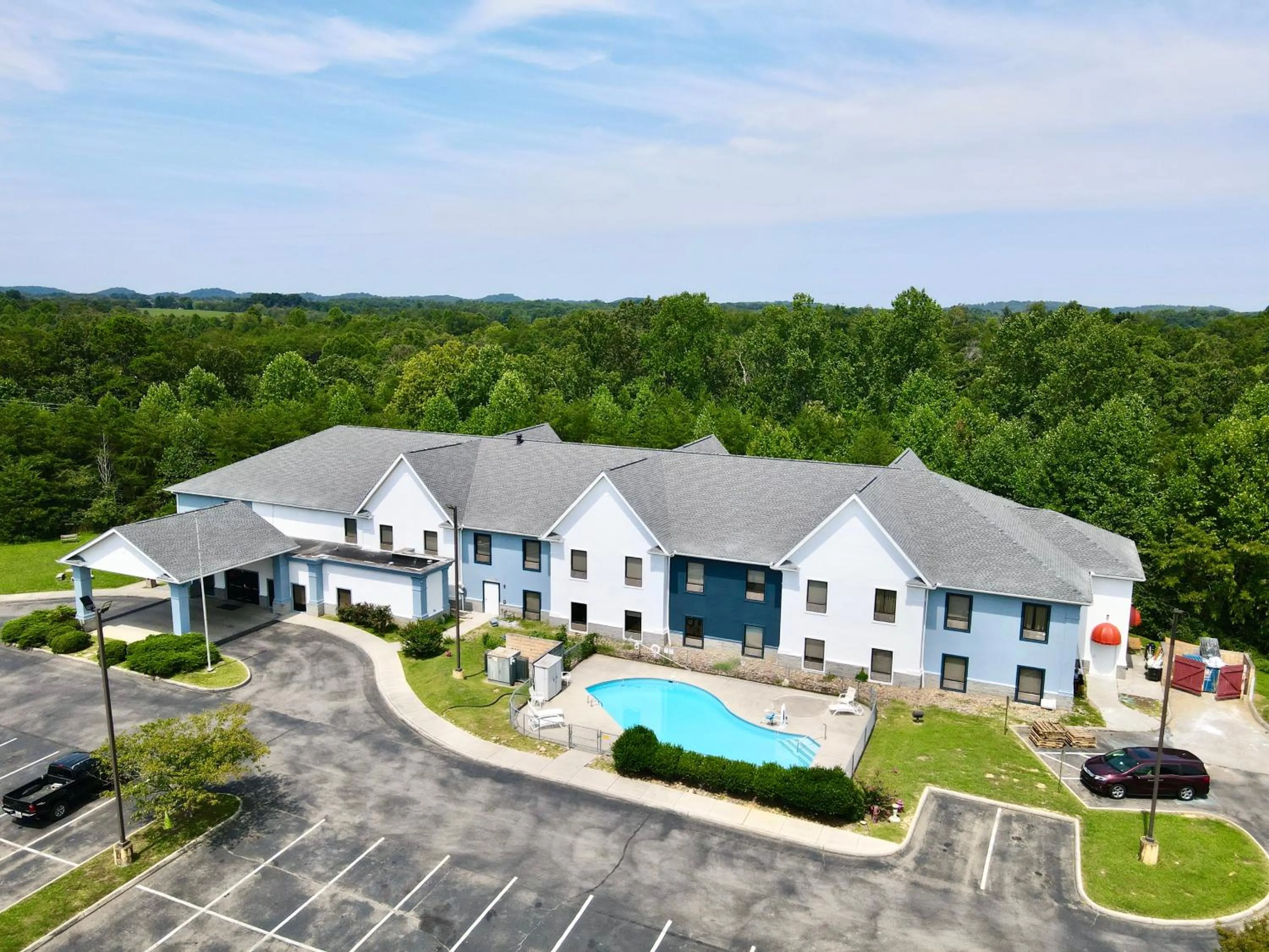 Property building in Grand Vista Hotel & Suites