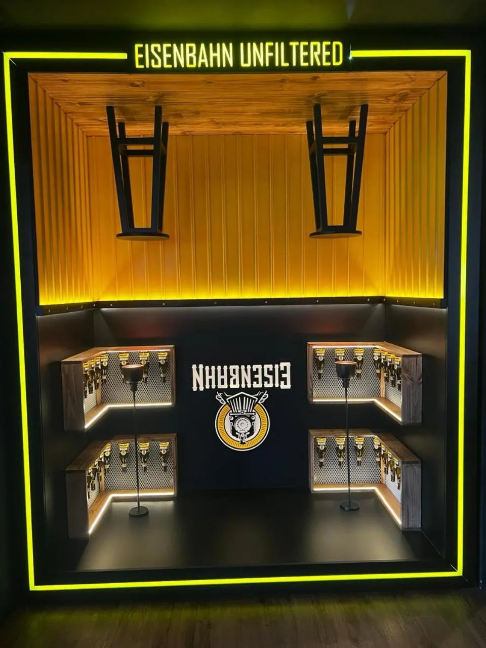 Restaurant/places to eat in Blu Terrace Hotel