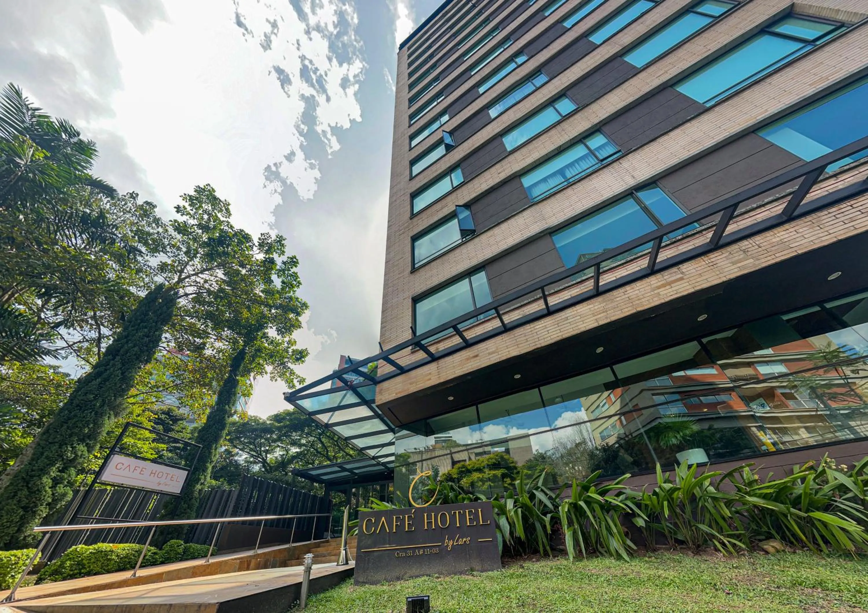 Facade/entrance in Cafe Hotel Medellín