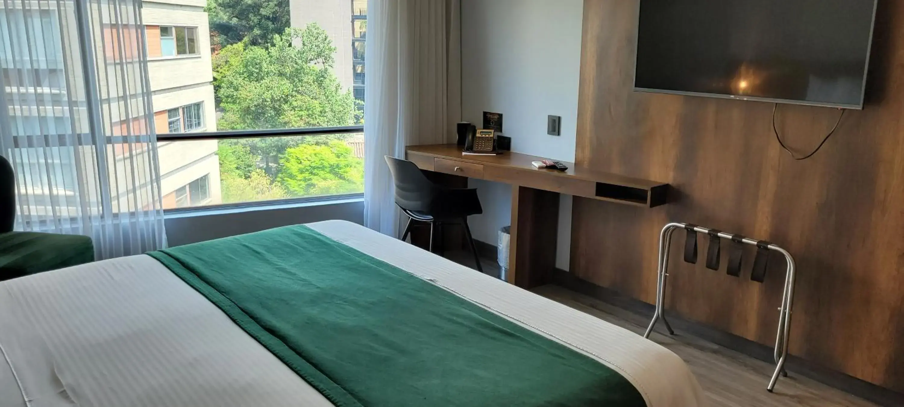 Deluxe King Room in Cafe Hotel Medellín Deluxe King Room in Cafe Hotel Medellín