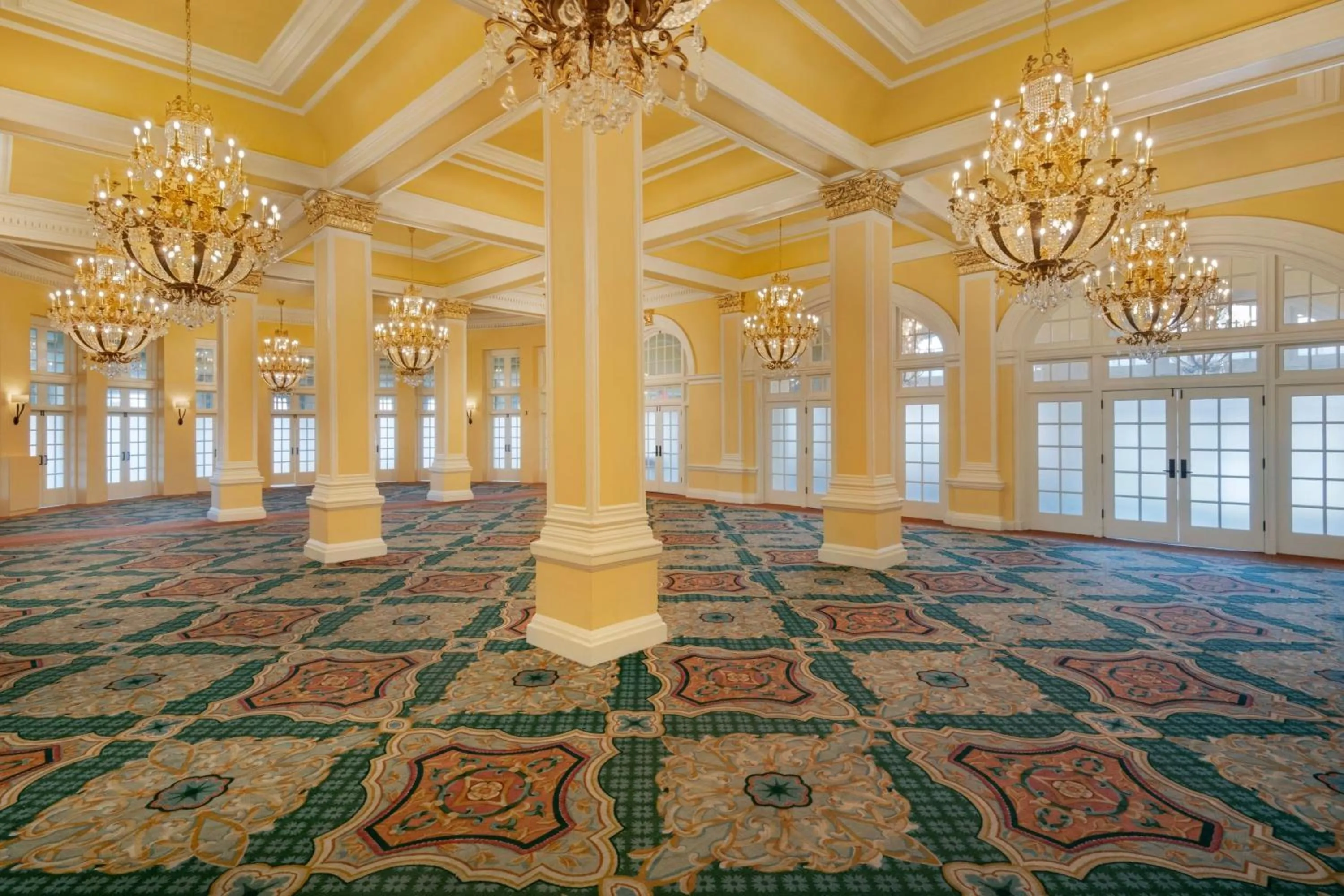 Meeting/conference room in Grand Galvez Resort, Autograph Collection