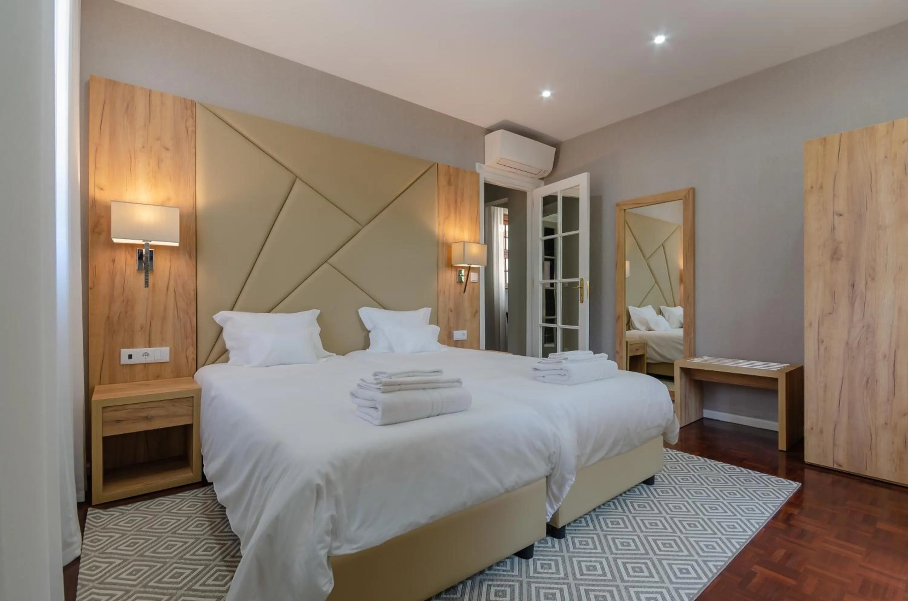 Bed in Le Jardin Lisbon