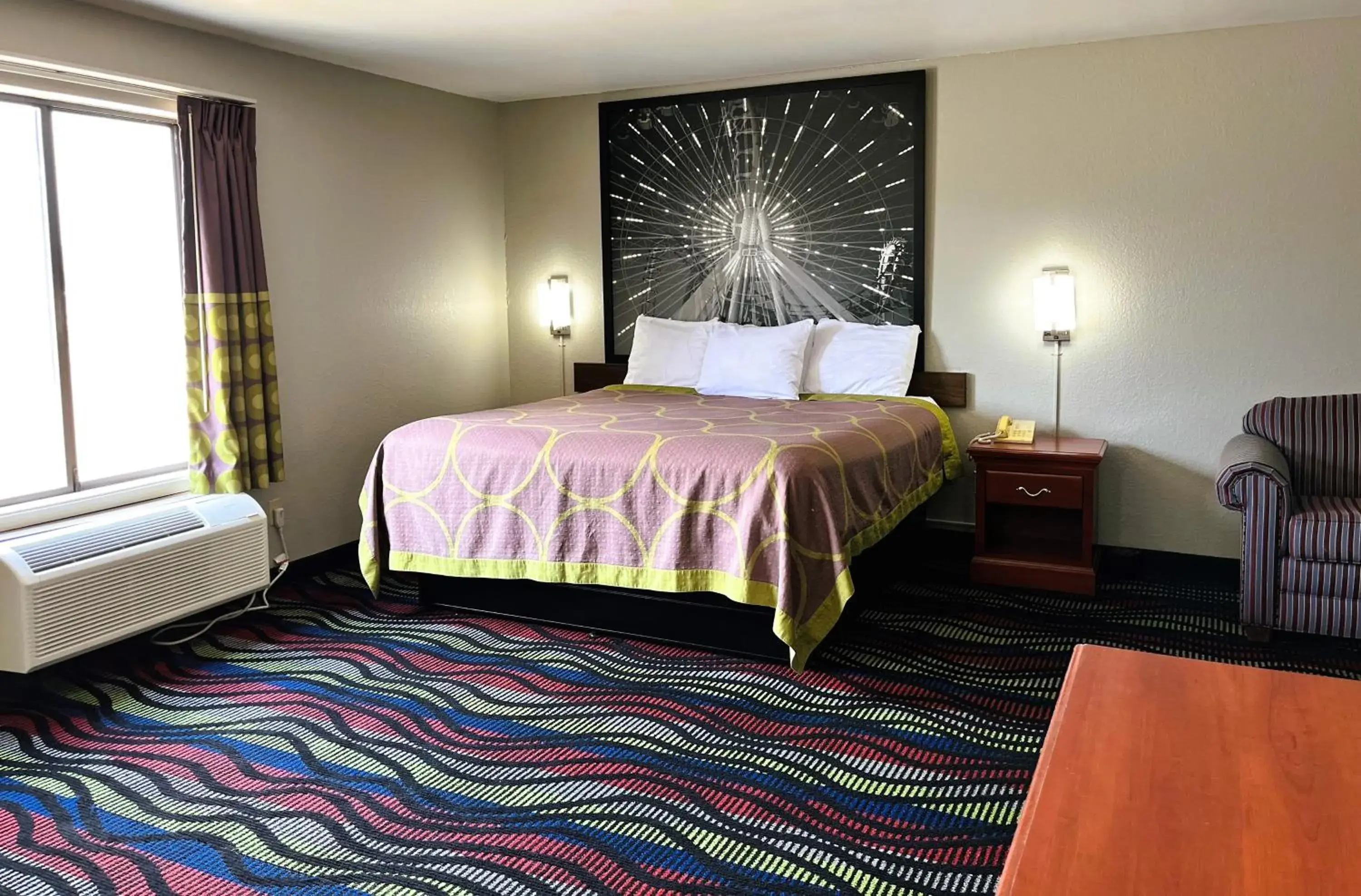 King Suite - Non-Smoking in Super 8 by Wyndham Vincennes King Suite - Non-Smoking in Super 8 by Wyndham Vincennes