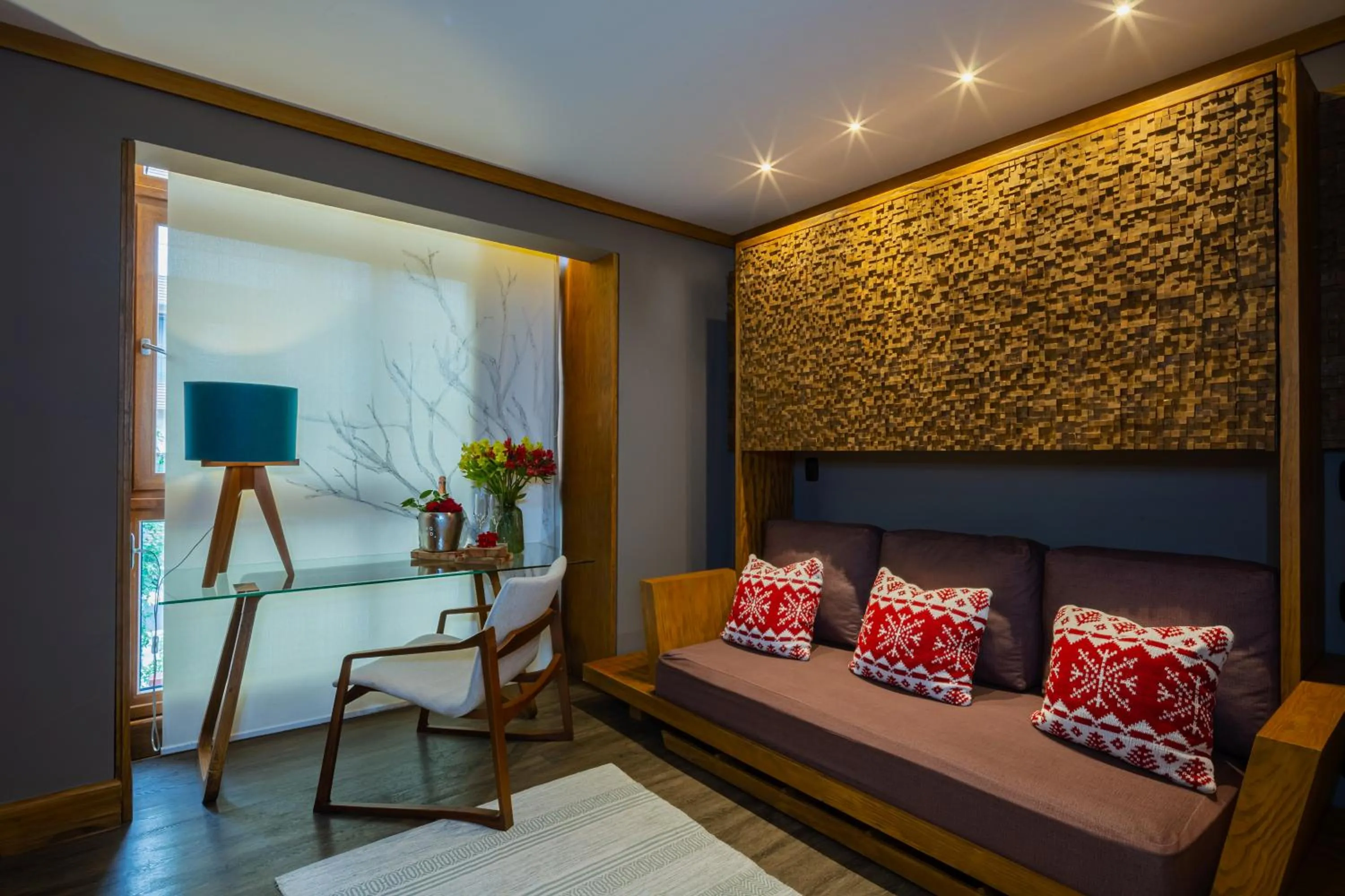 View (from property/room), Bed in Wood Hotel