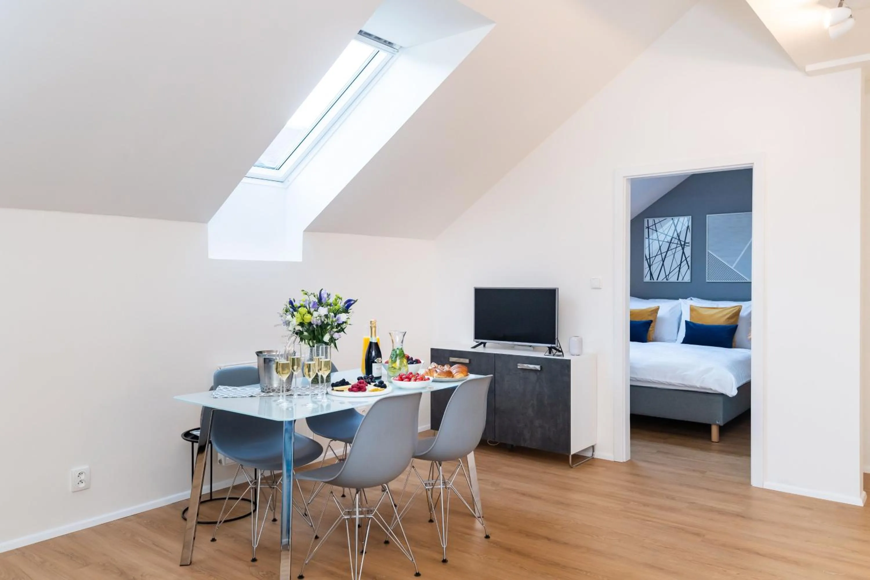 Living room, Bed in Seven Wishes Boutique Residence by Dwellfort