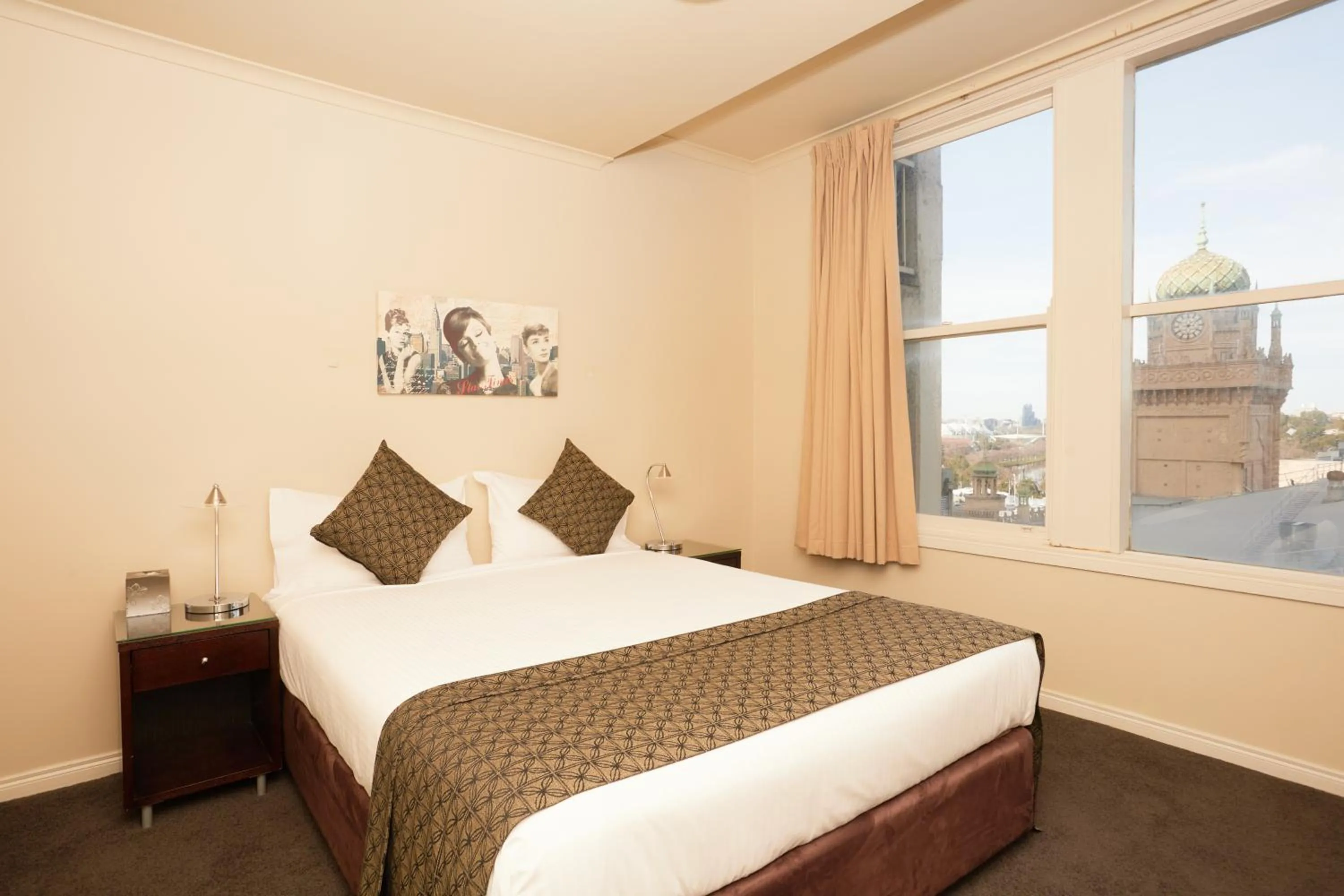 Bedroom, Bed in Flinders Landing Apartments