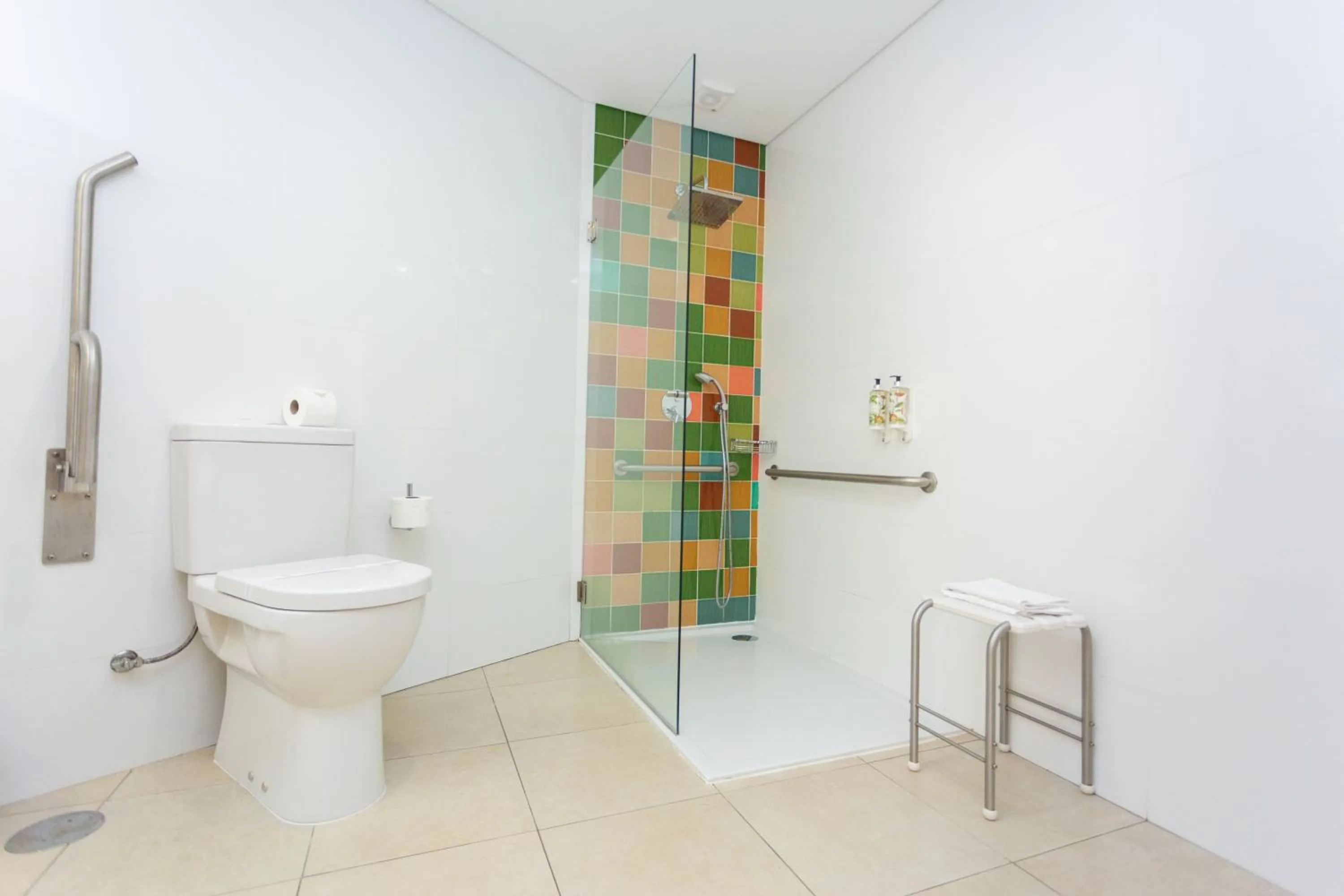 Shower in Castelo Santa Catarina