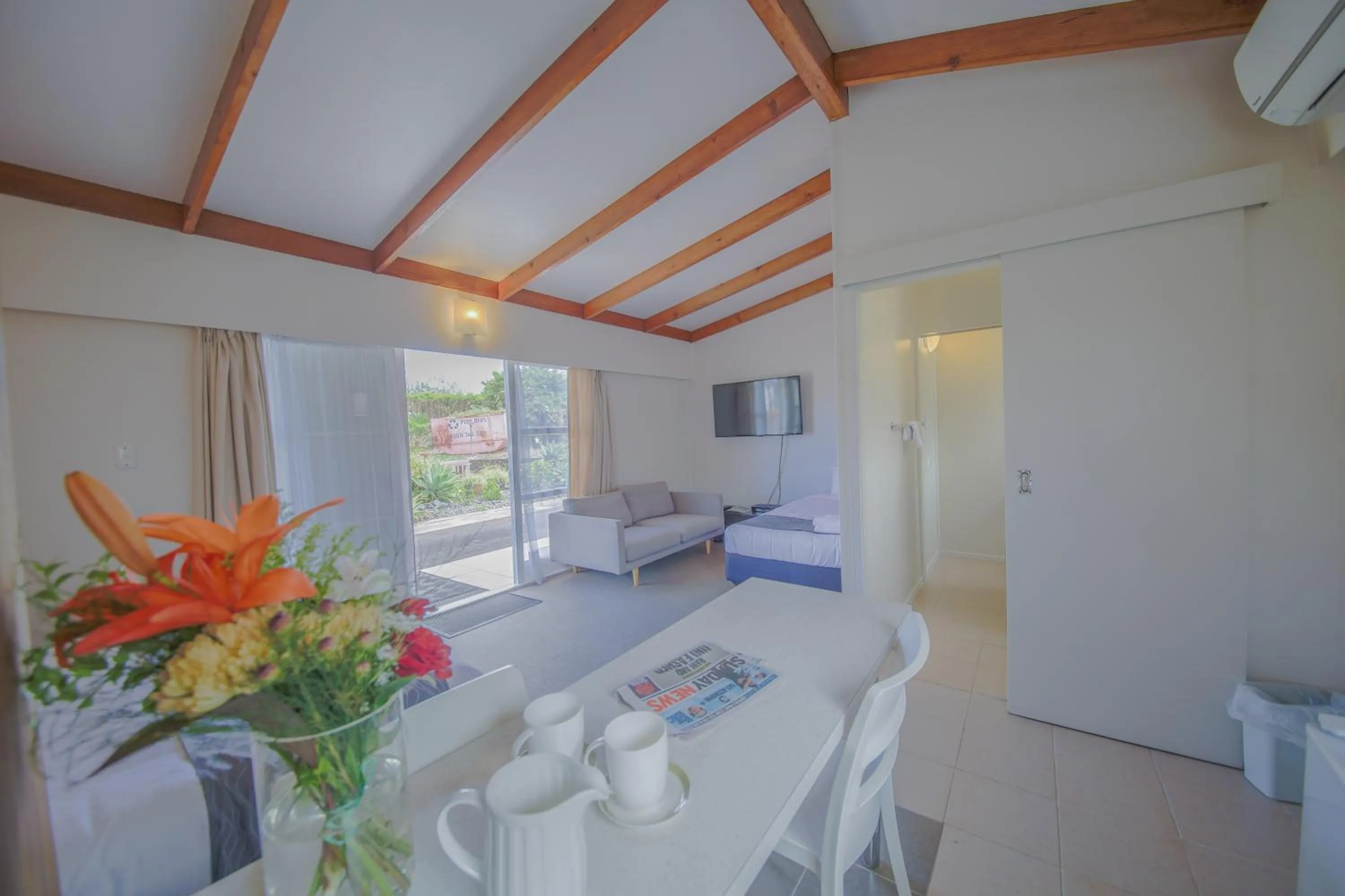 Off site, Bed in Sylvia Park Motel