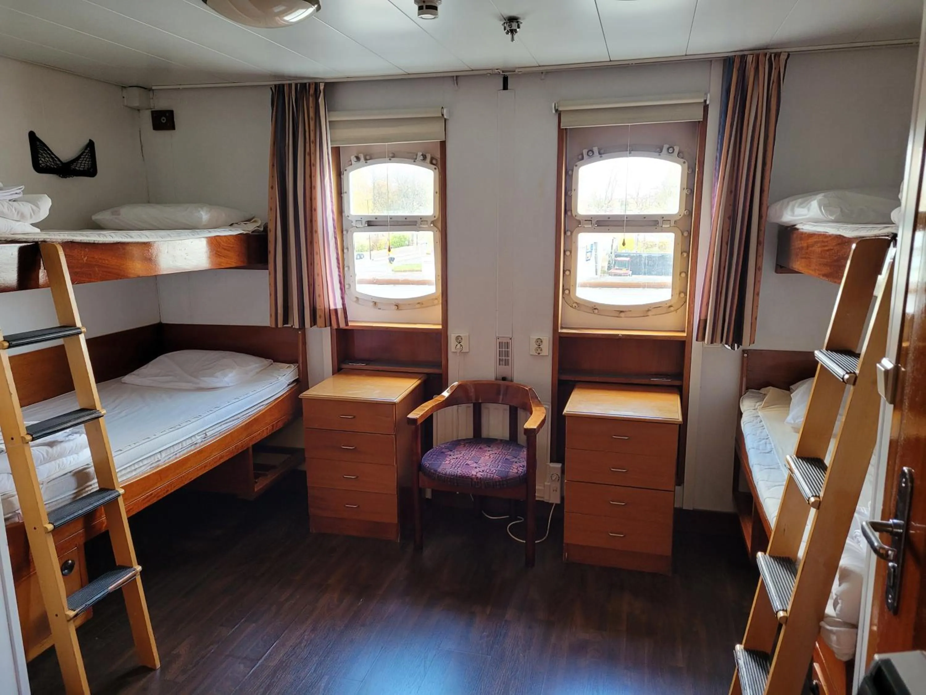 Photo of the whole room, Bed in Laivahostel S/S Bore