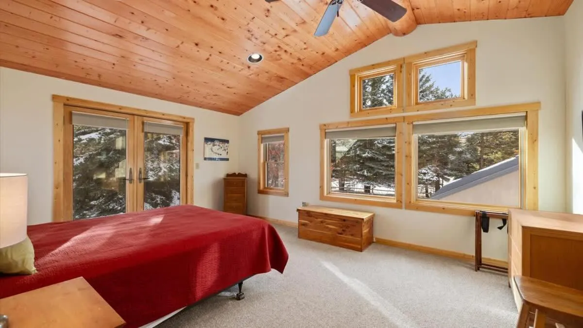 Bed in Chickadee Chalet