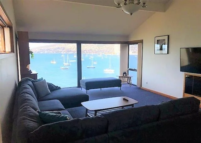 Living room in Sullivans Cove Apartments